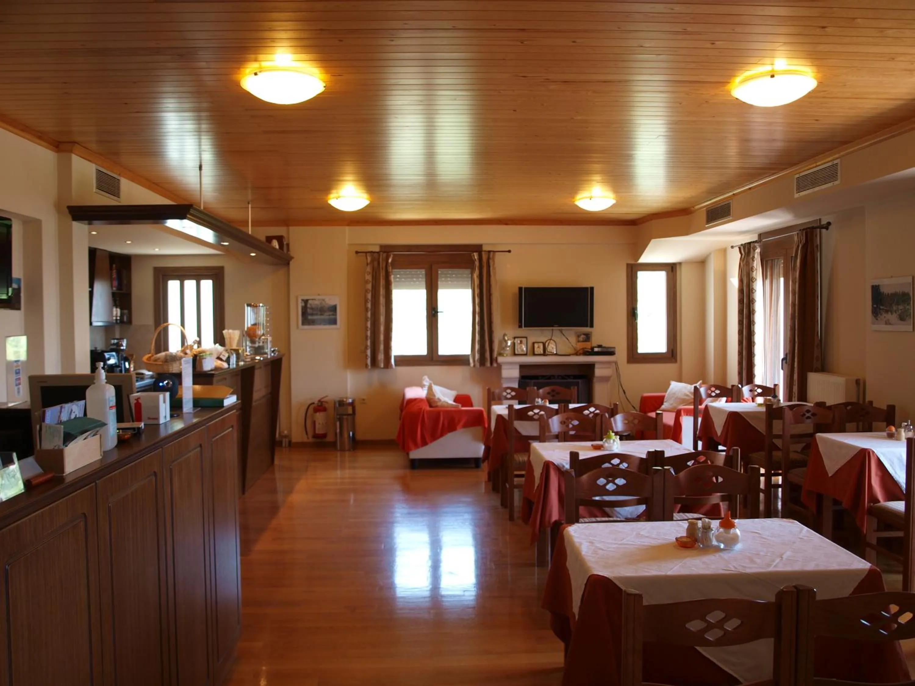 Lobby or reception in Xenonas Kypseli