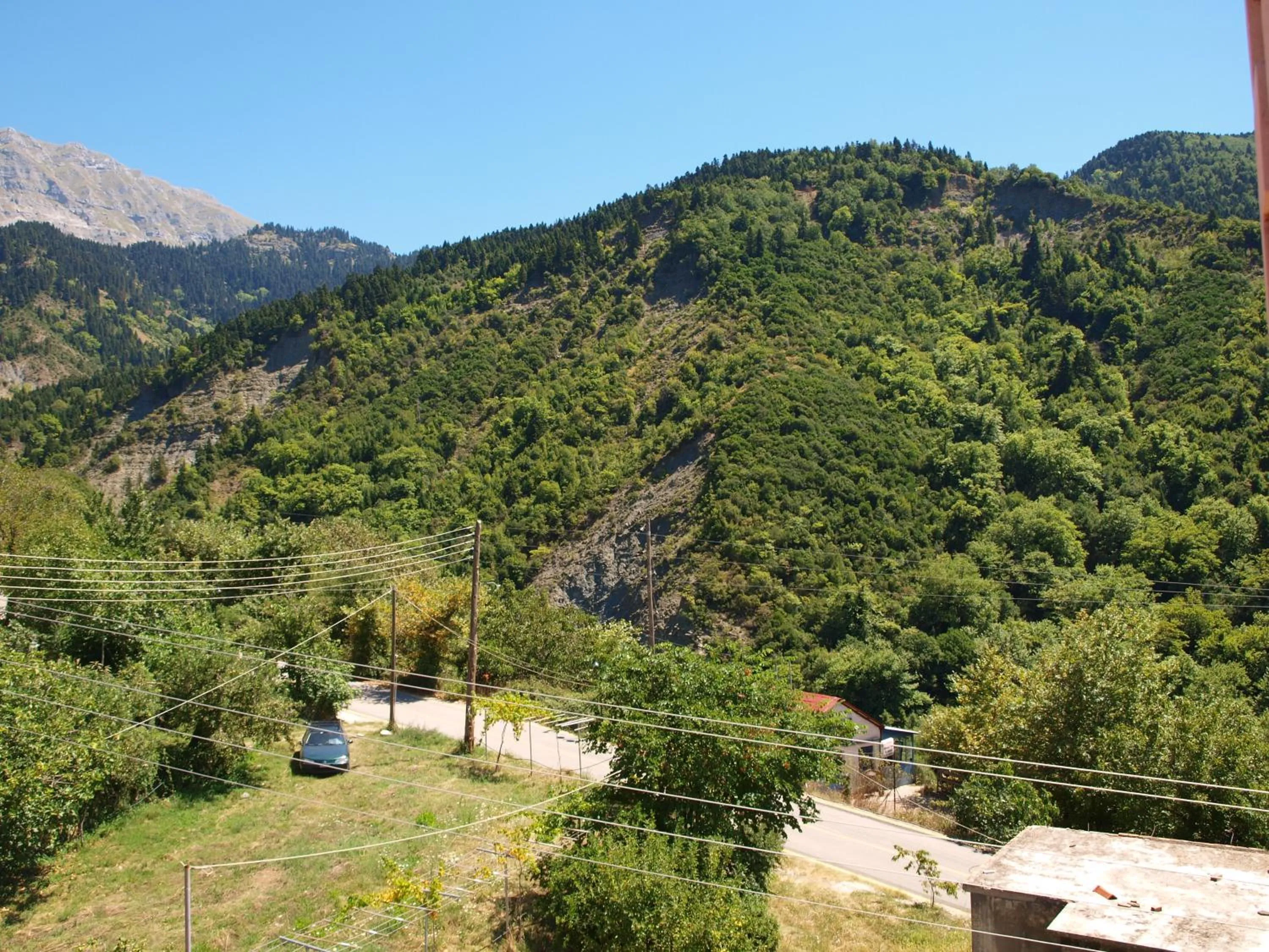 Mountain view in Xenonas Kypseli