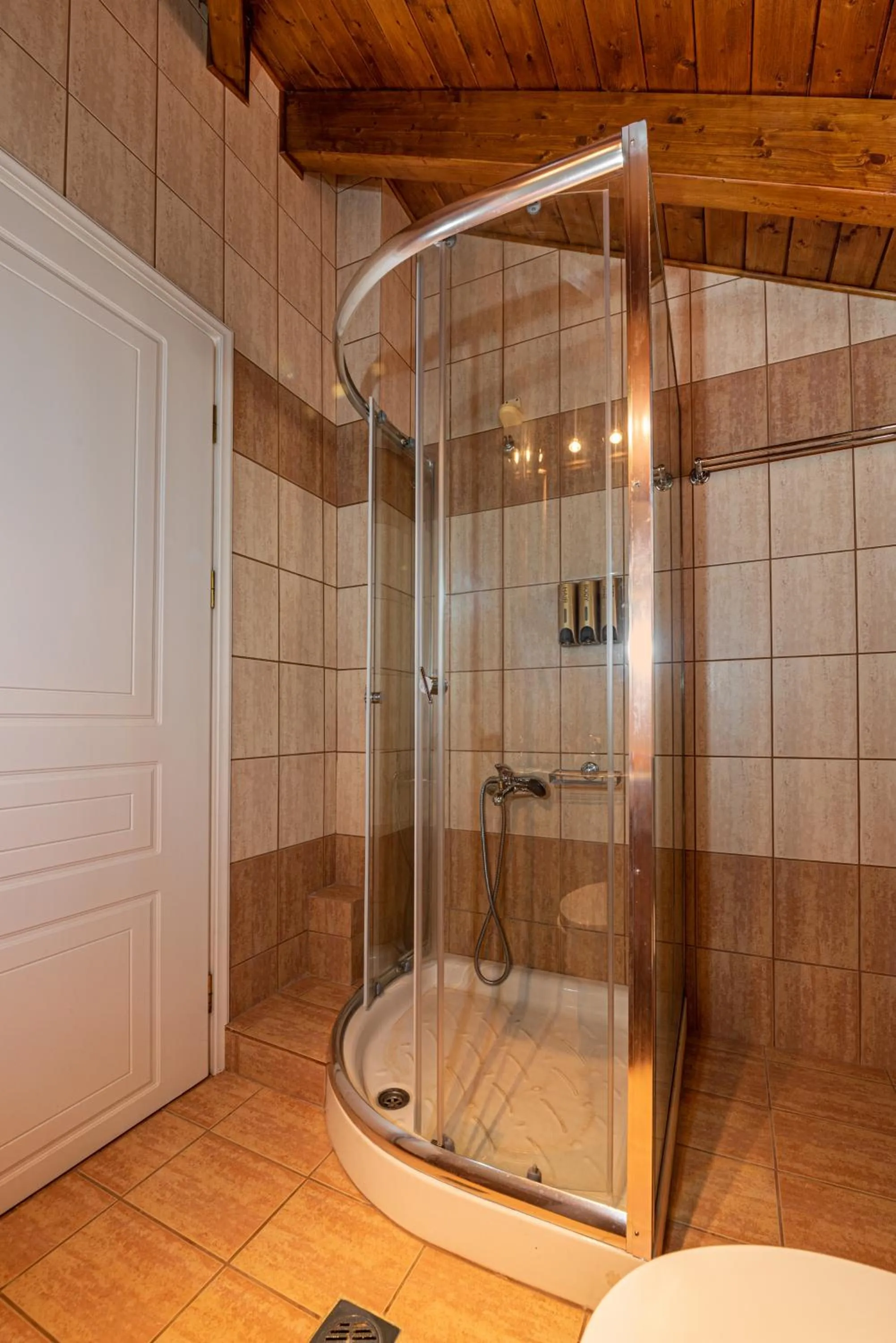 Bathroom in Xenonas Kypseli