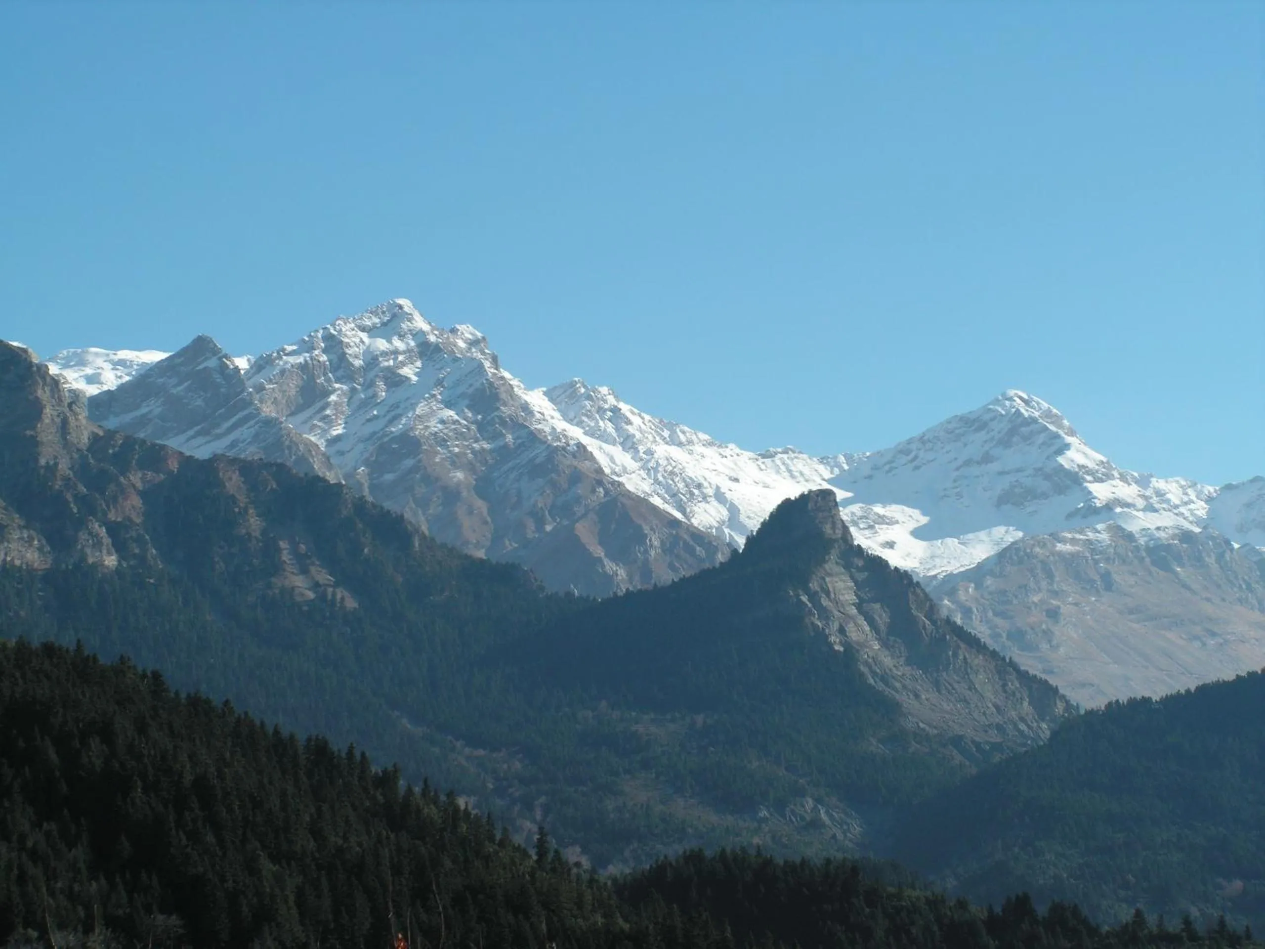 Mountain view in Xenonas Kypseli