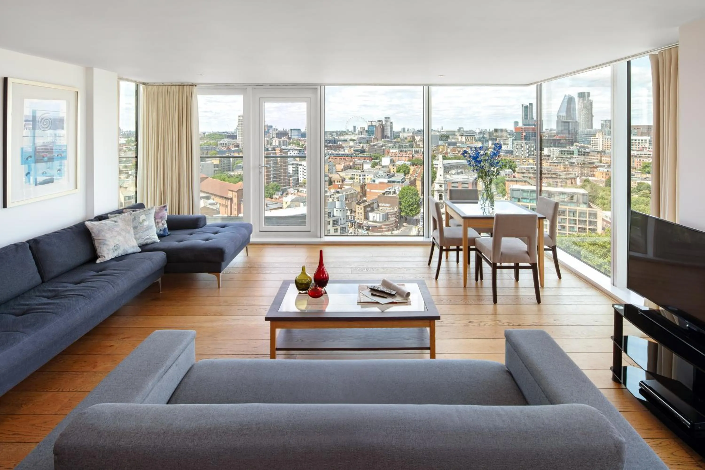 Living room in Marlin Apartments London Bridge - Empire Square