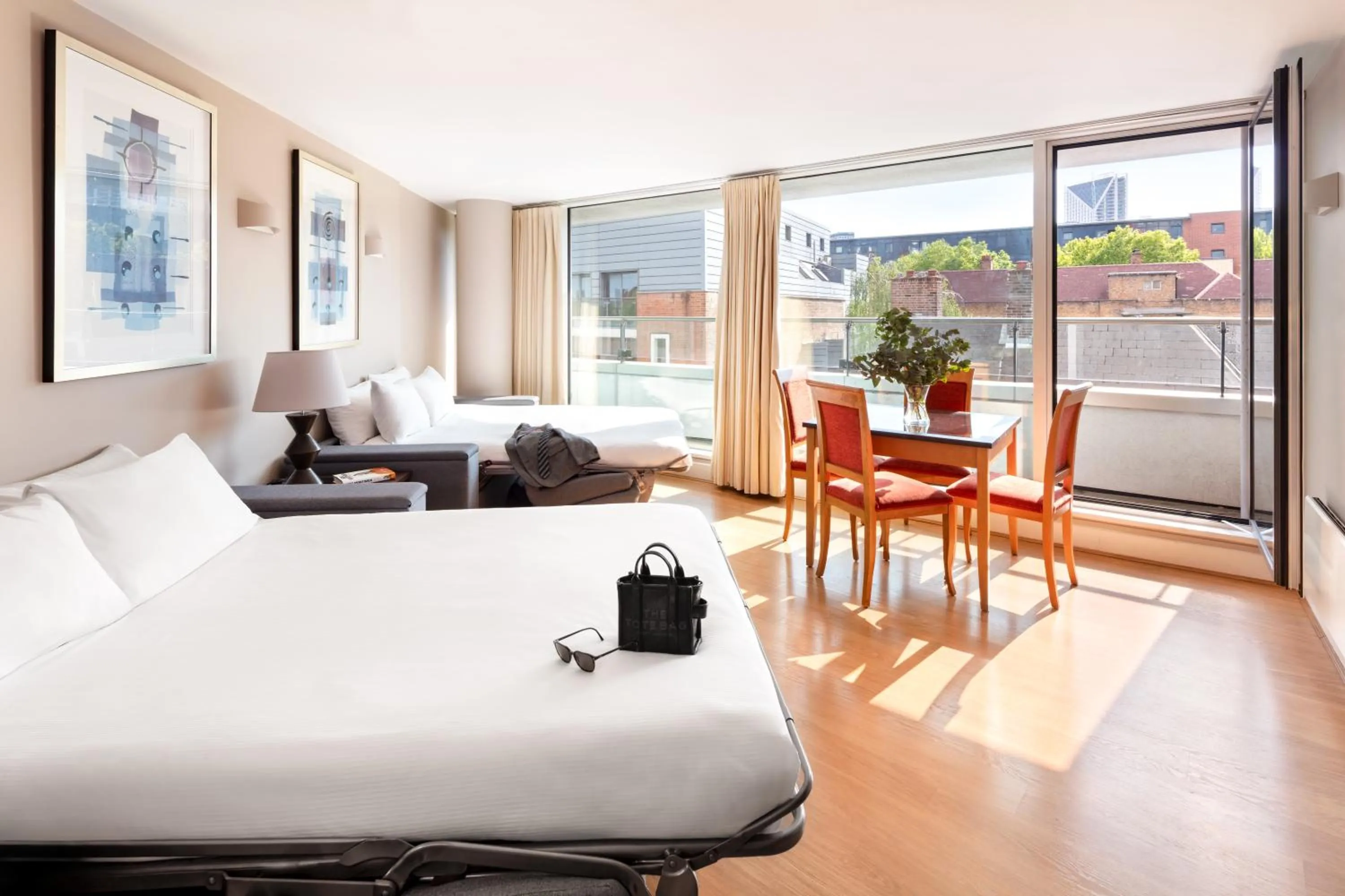 Bed in Marlin Apartments London Bridge - Empire Square