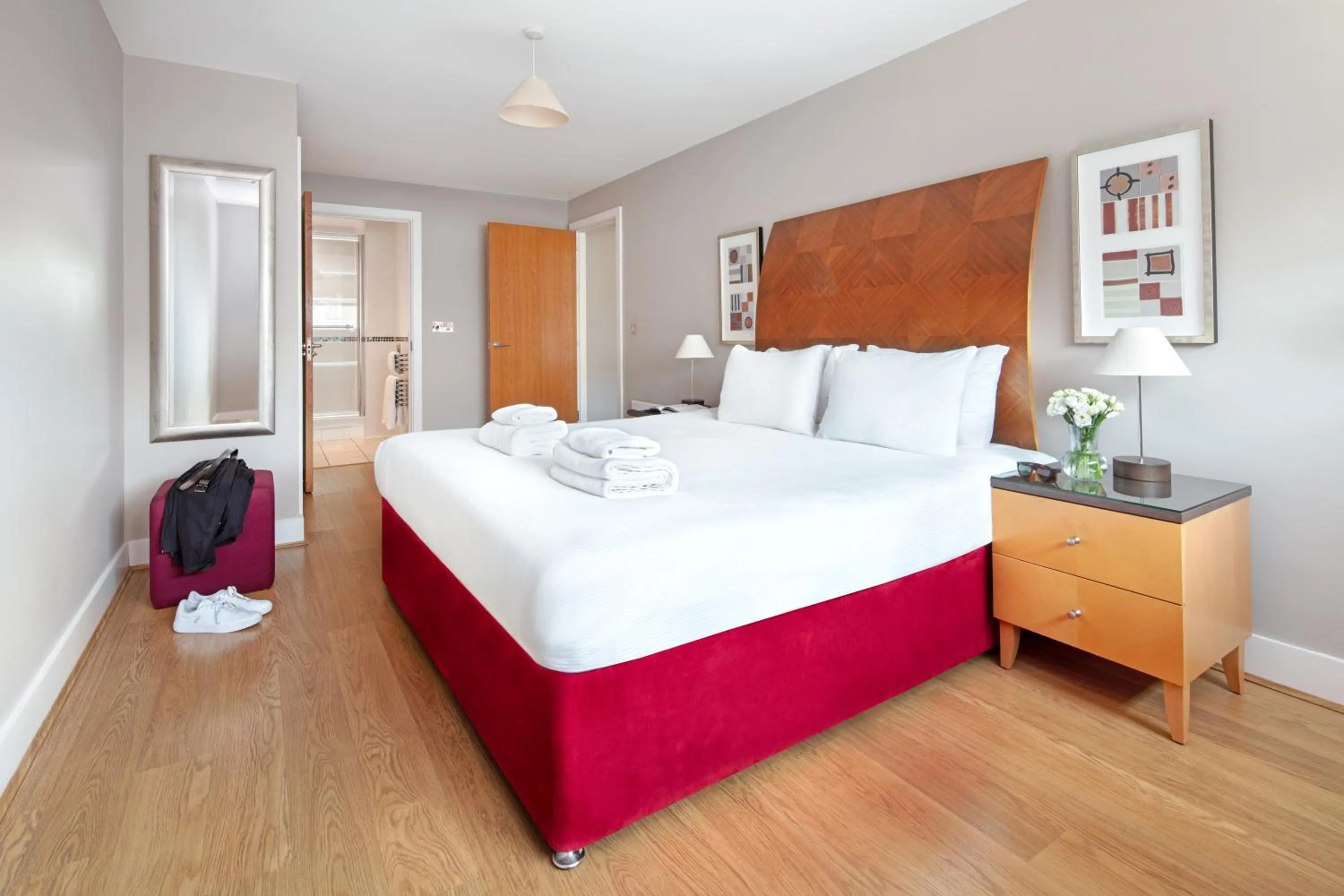 Bedroom, Bed in Marlin Apartments London Bridge - Empire Square