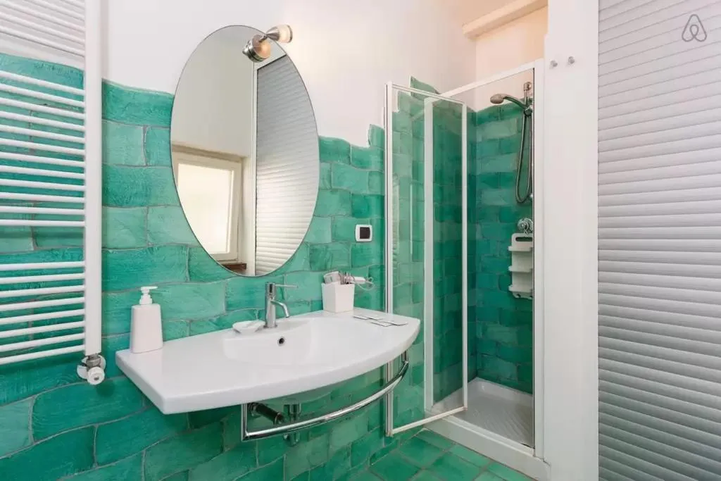 Bathroom in Bed and Breakfast Adelberga