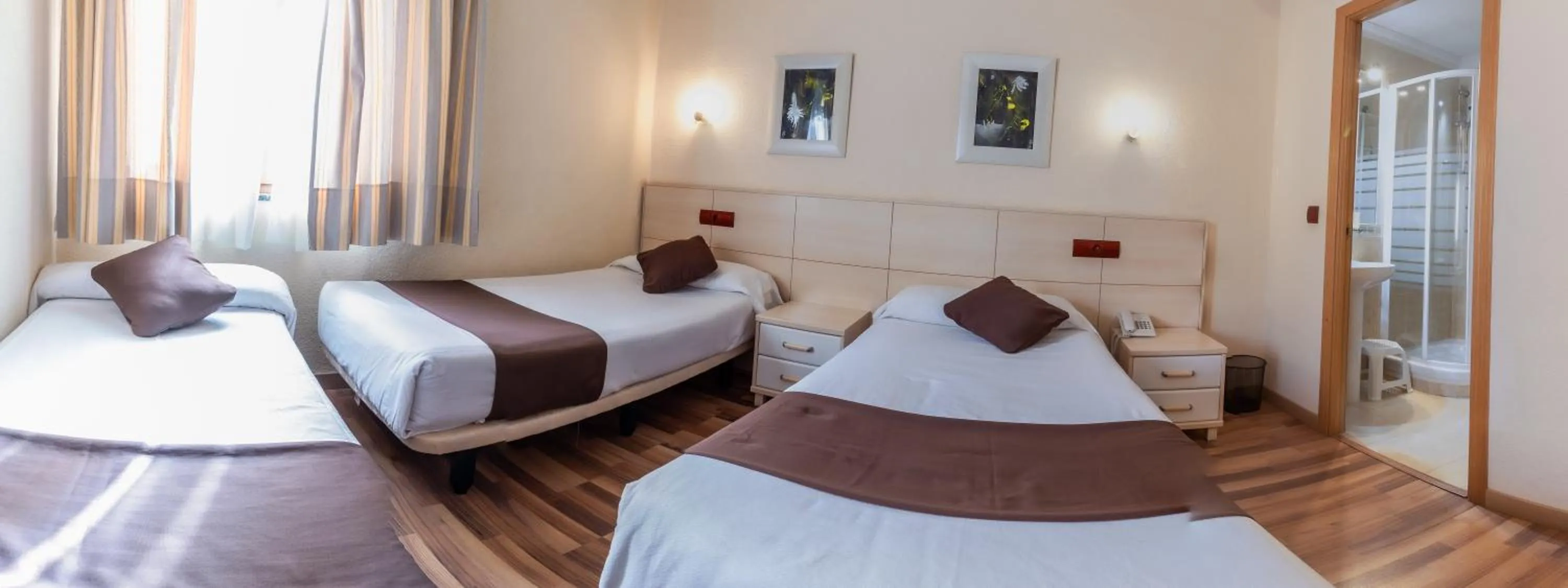 Photo of the whole room, Bed in Hostal Rural El Caño by Vivere Stays