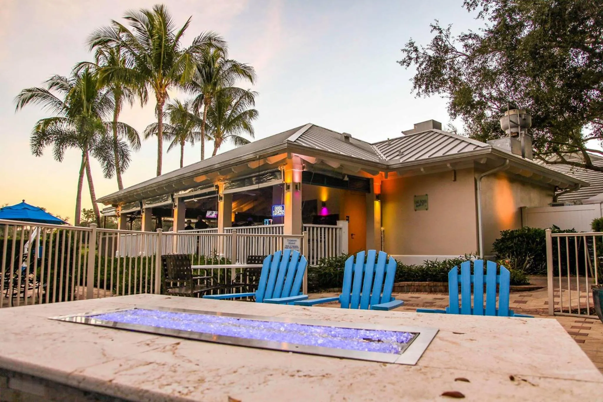 Restaurant/places to eat in Trianon Bonita Bay Hotel