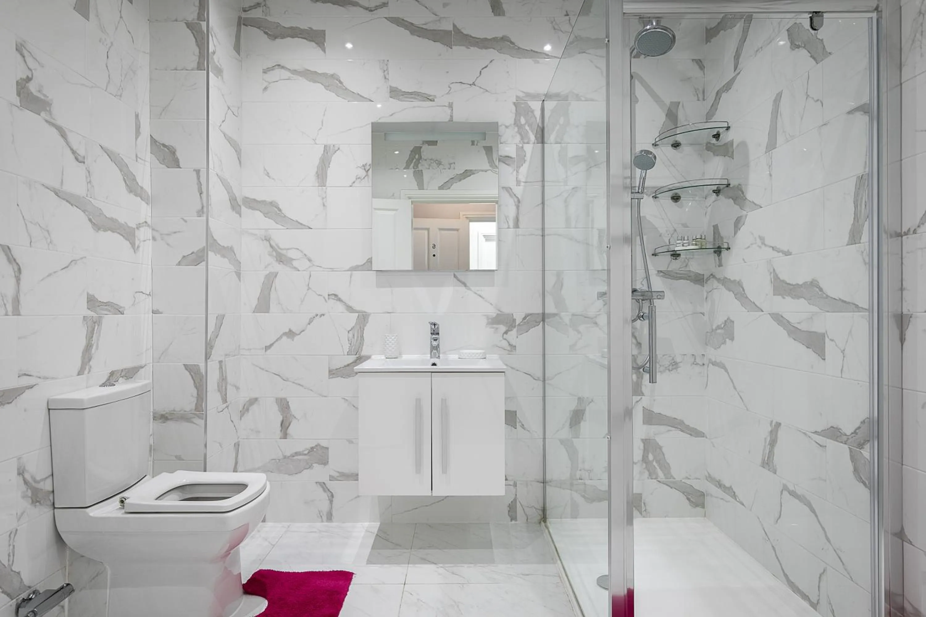 Bathroom in Cromwell road apartments