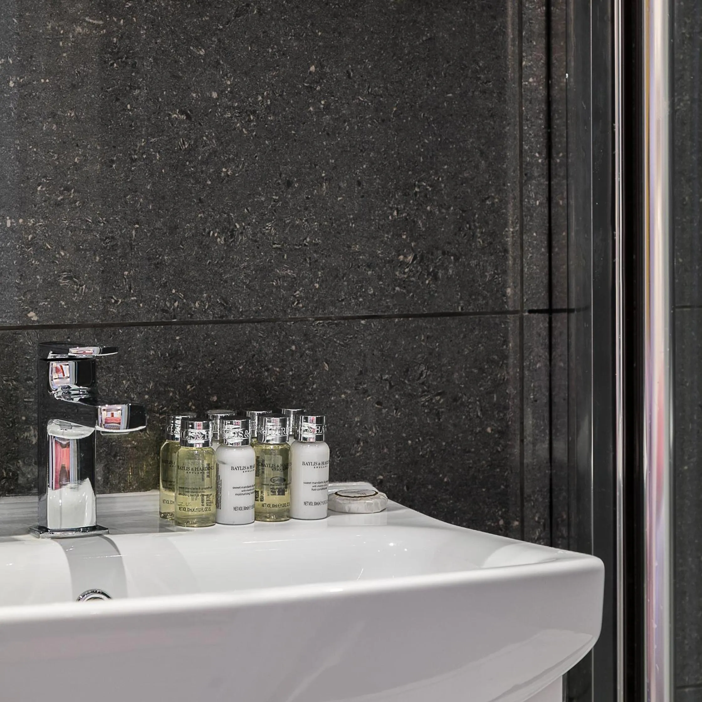 Bathroom in Cromwell road apartments