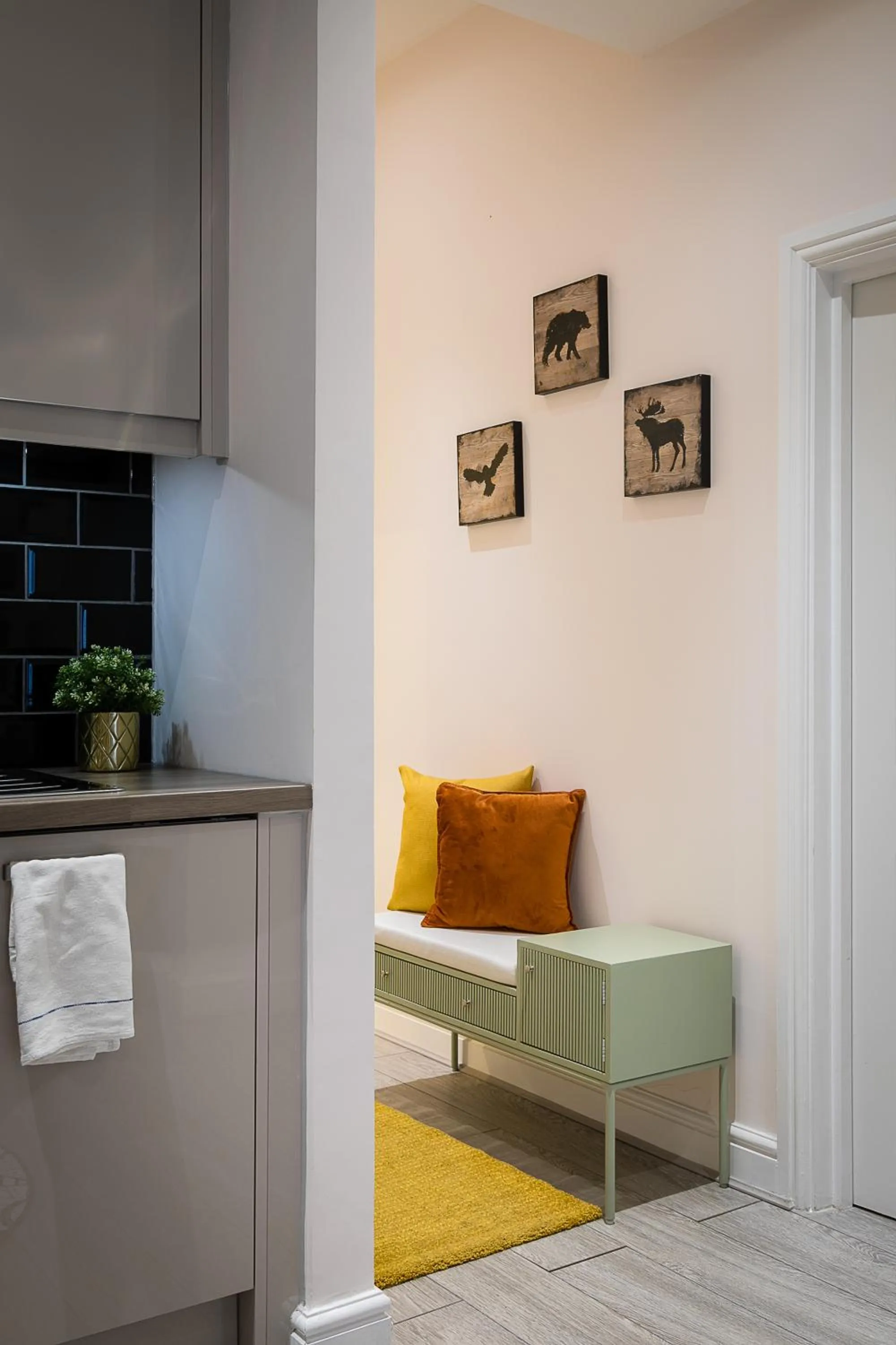 Decorative detail in Cromwell road apartments