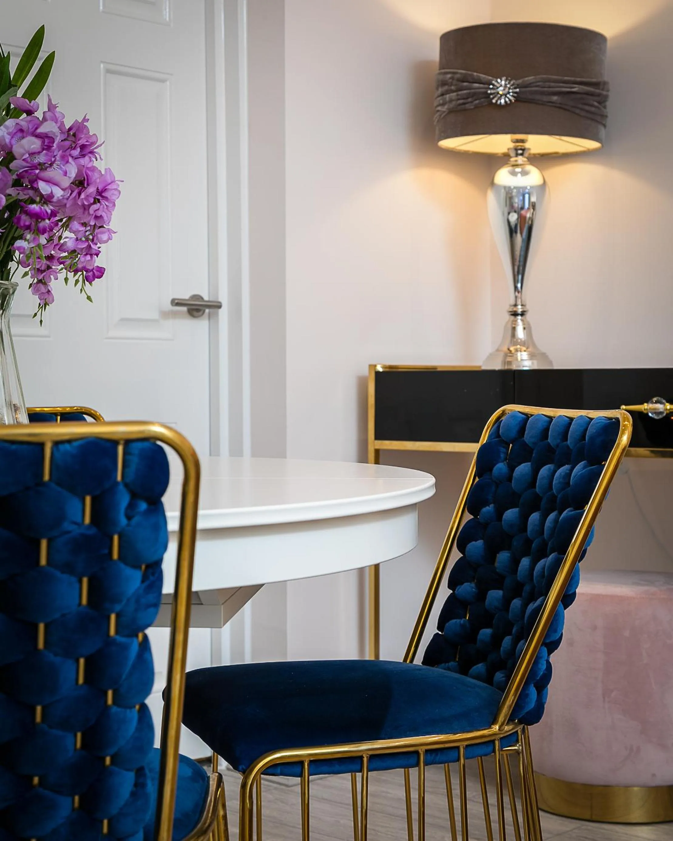 Seating area in Cromwell road apartments