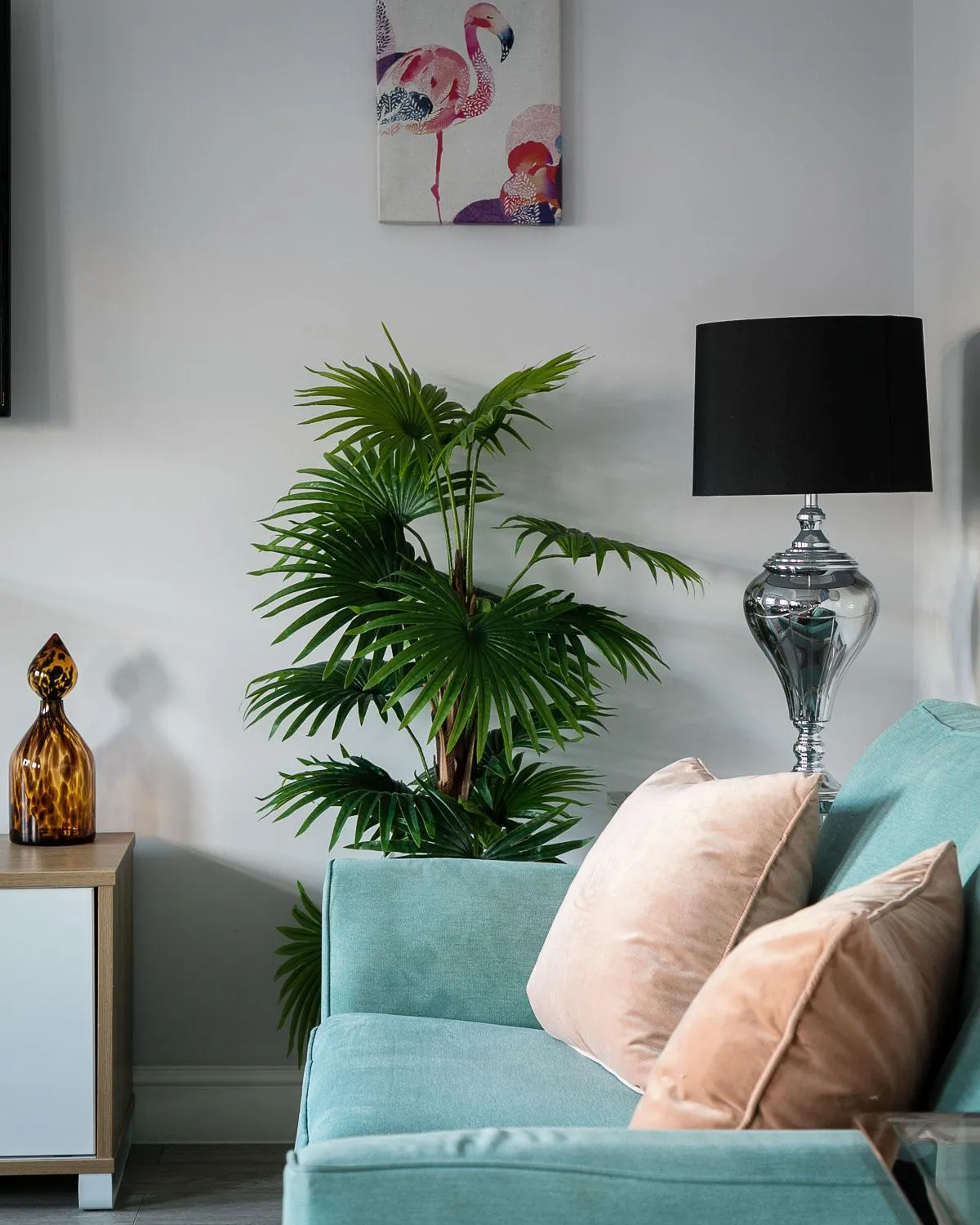 Living room in Cromwell road apartments