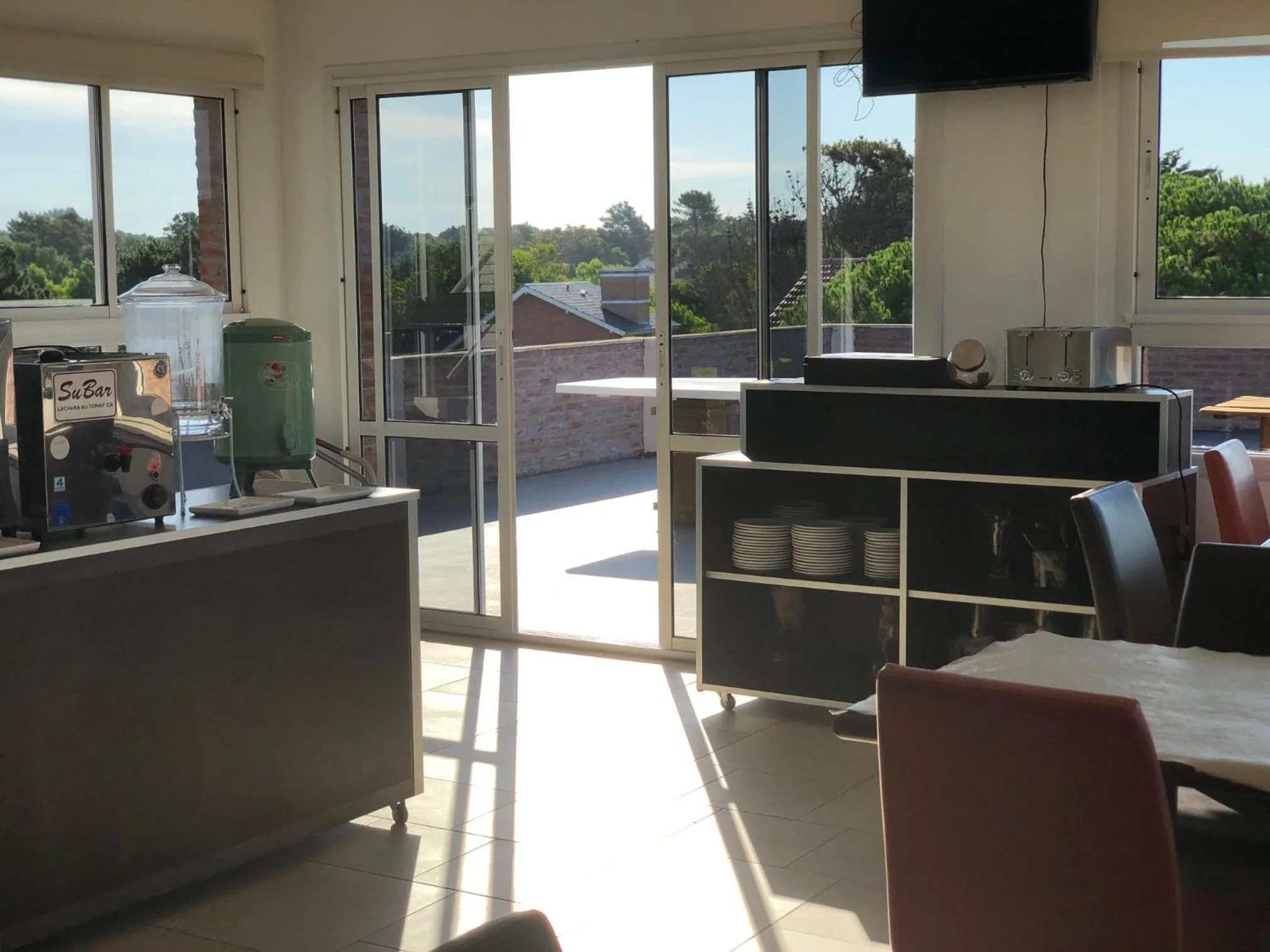 Food and drinks in Apart & Hotel Neptuno