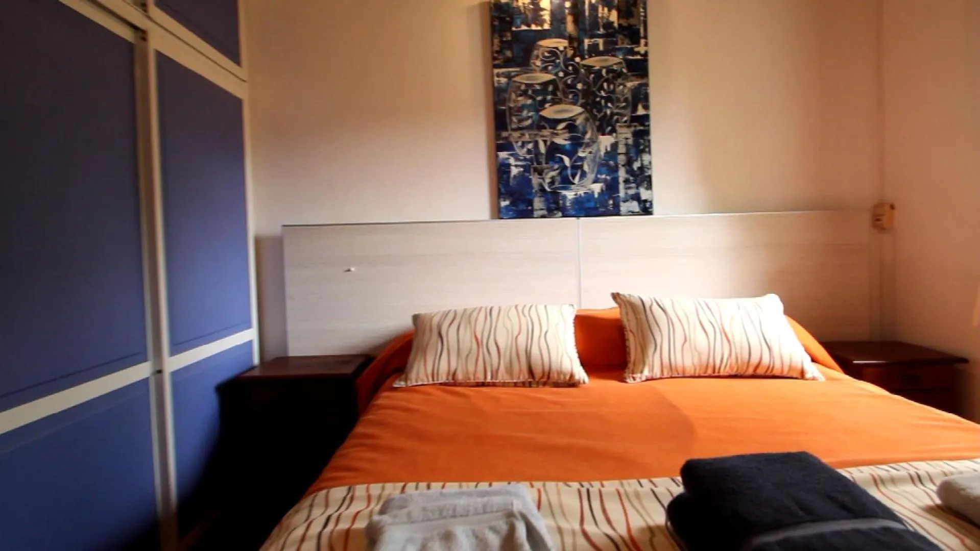 Bed in Apart & Hotel Neptuno