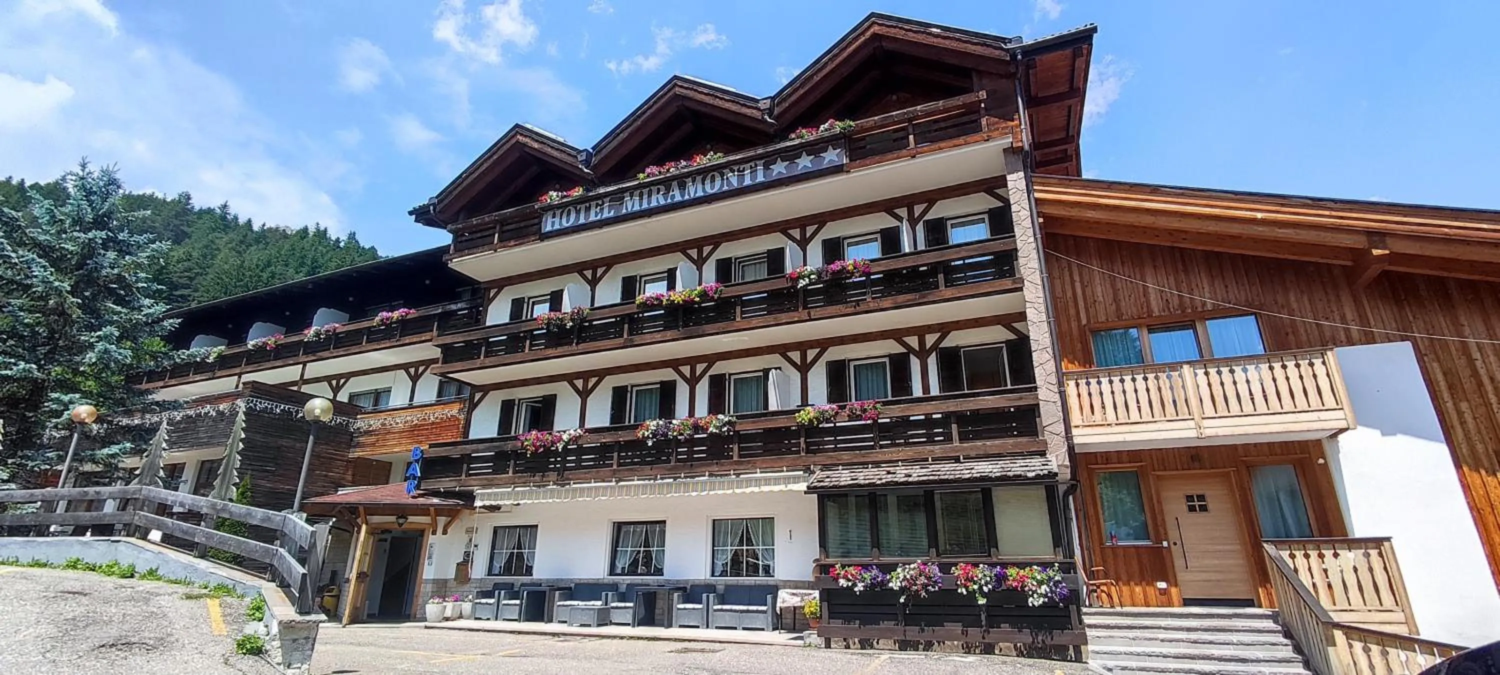 Property building in Hotel Miramonti