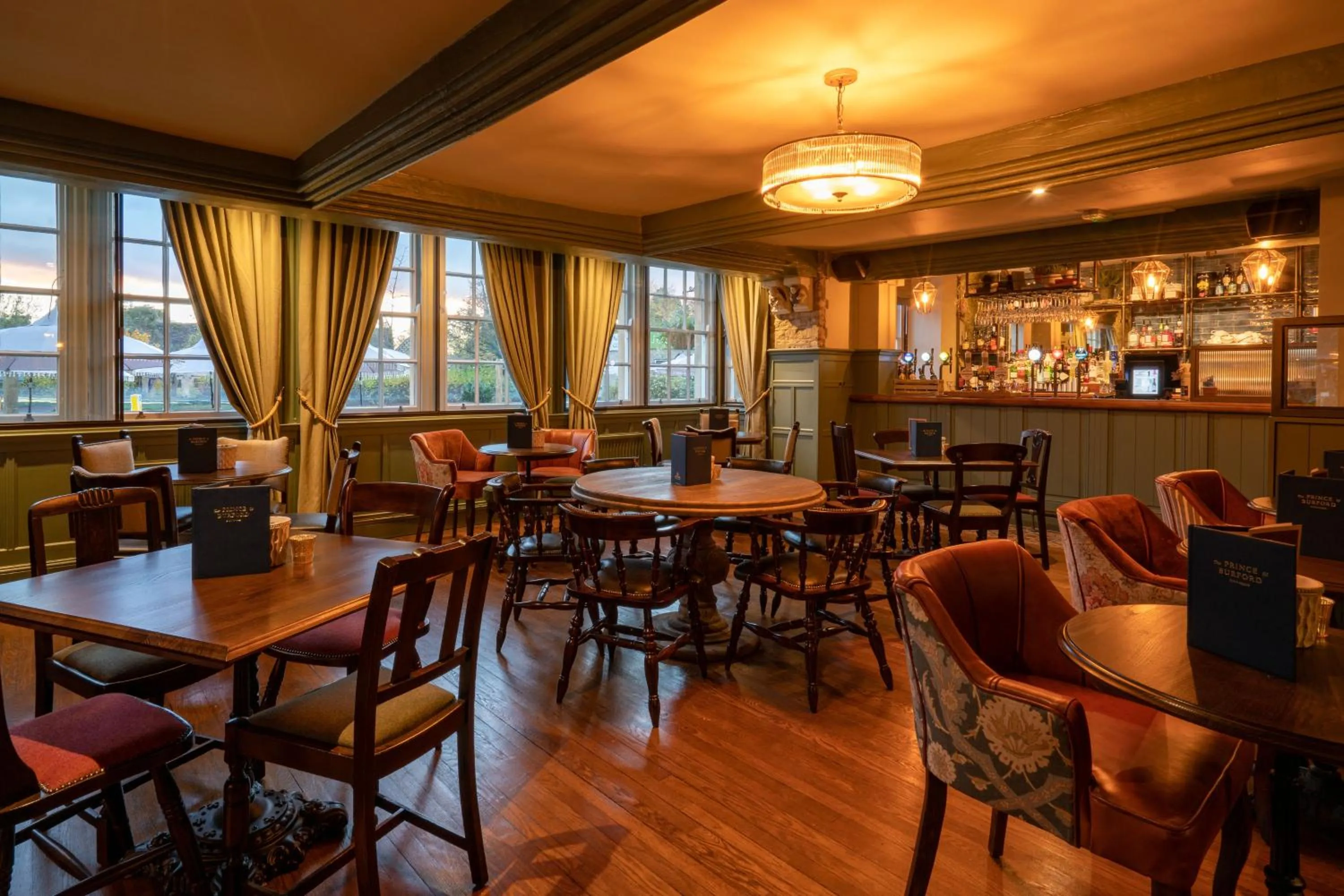 Lounge or bar in Prince of Burford