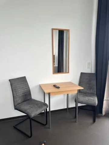 Dining area in Arena Hostel & Monteurzimmer