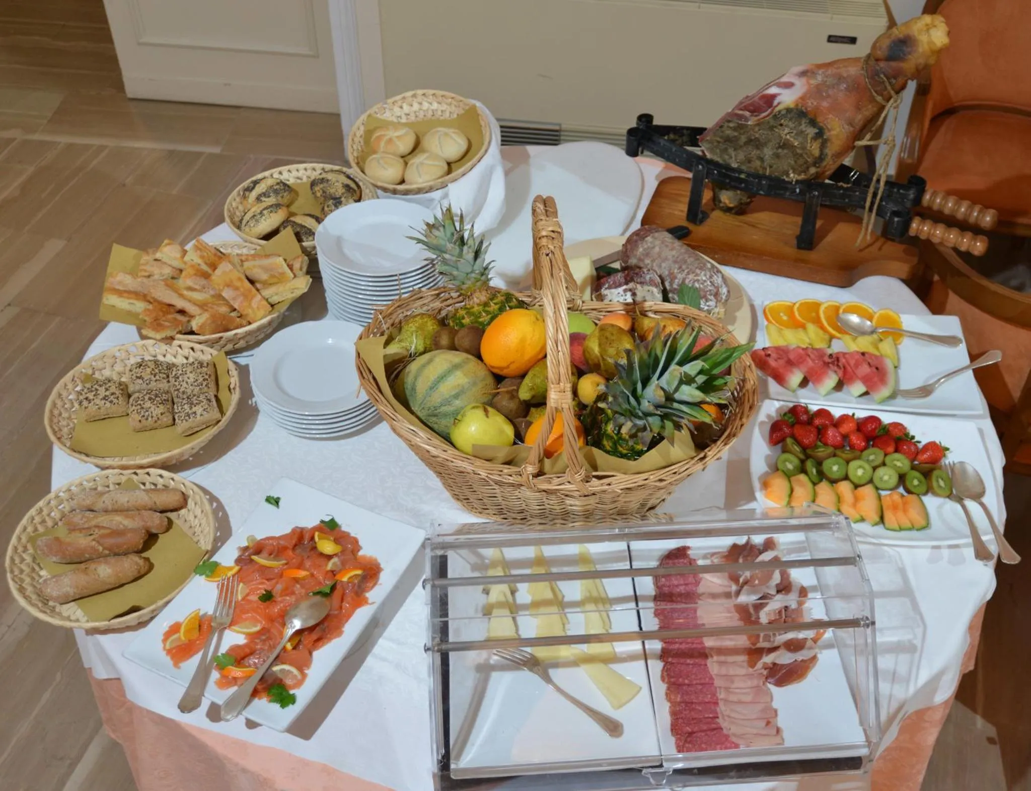 Food and drinks in Hotel Settentrionale Esplanade