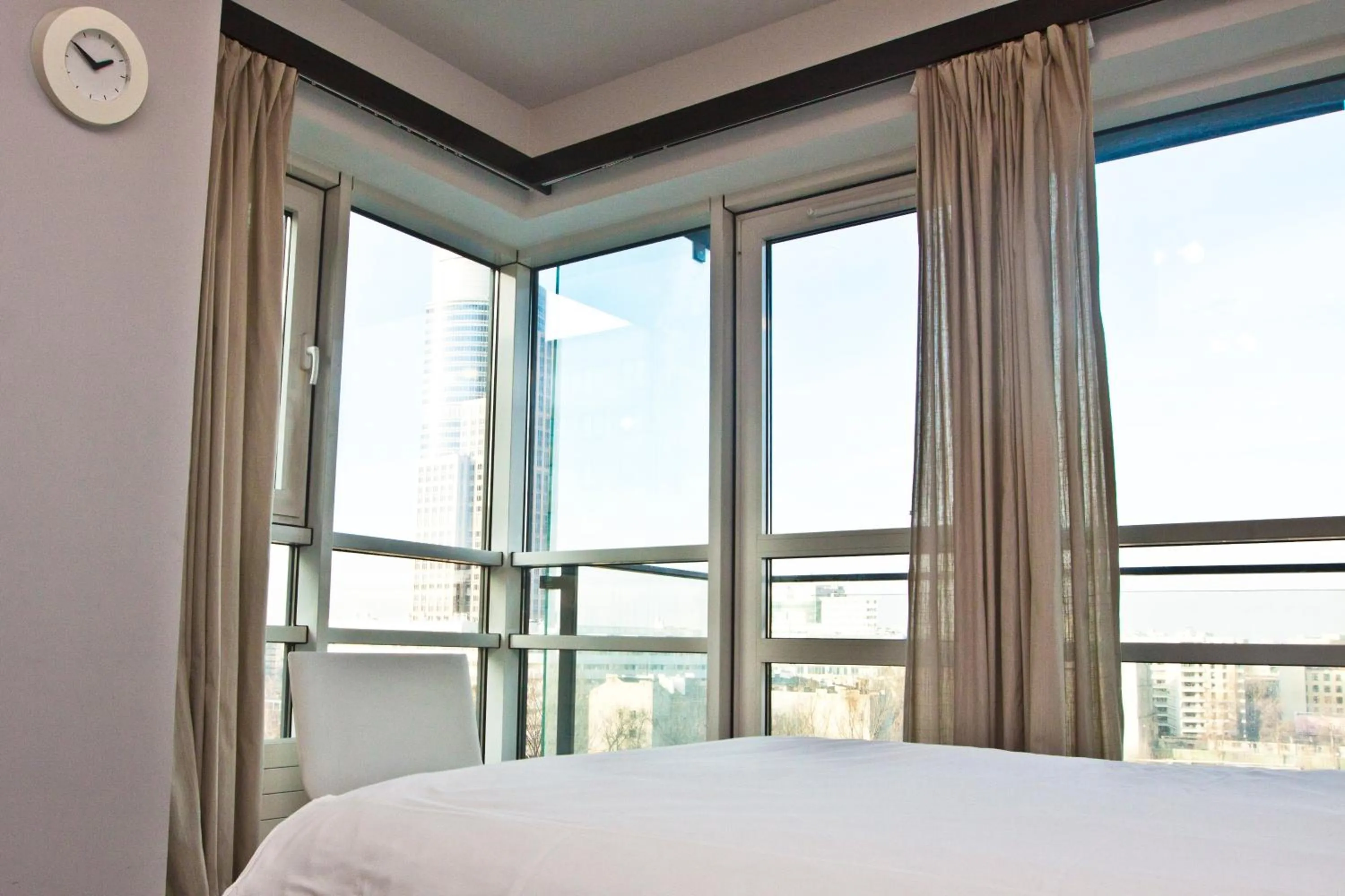 Bed in Platinum Towers Country 2 Country