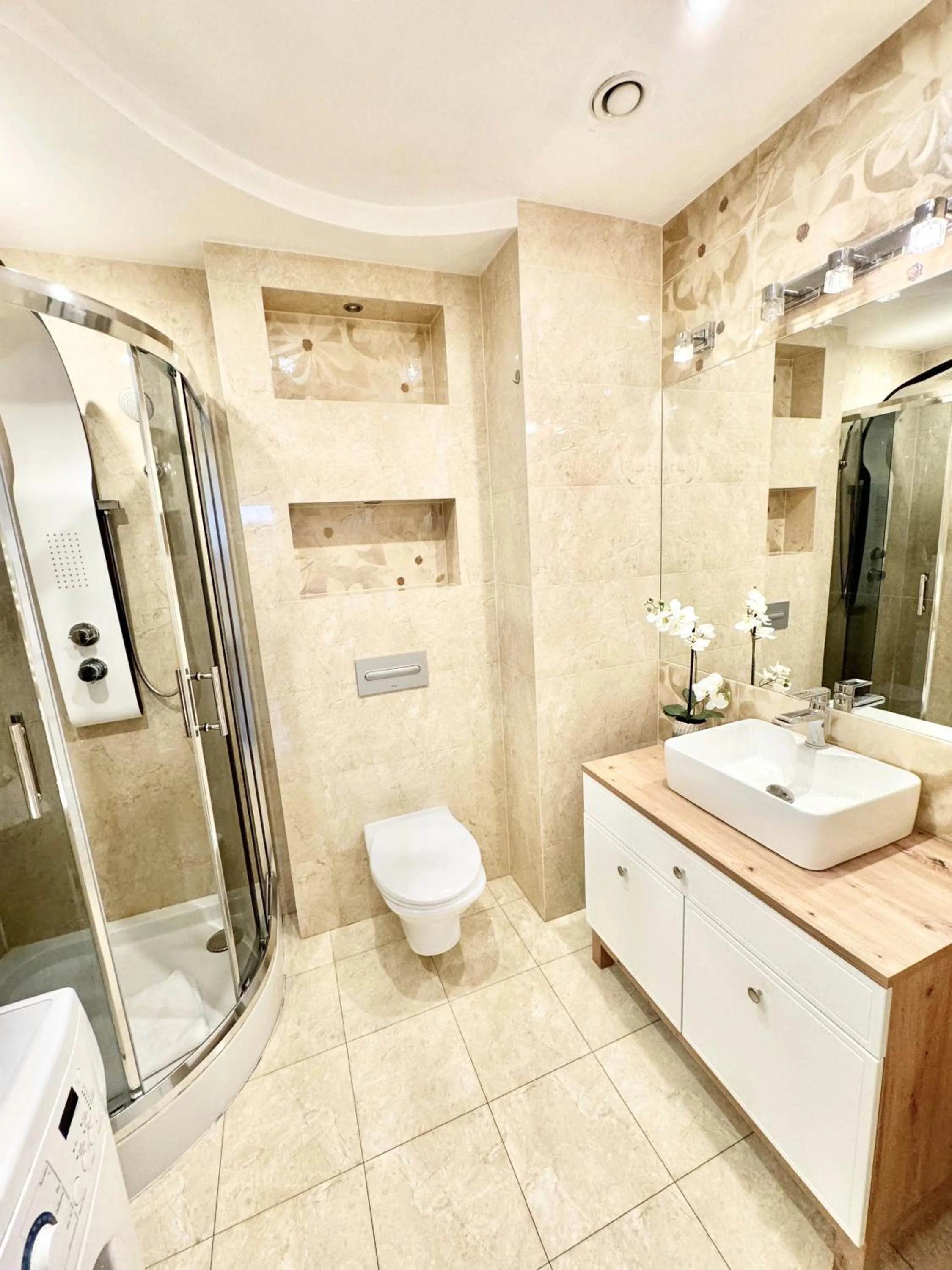 Bathroom in Platinum Towers Country 2 Country