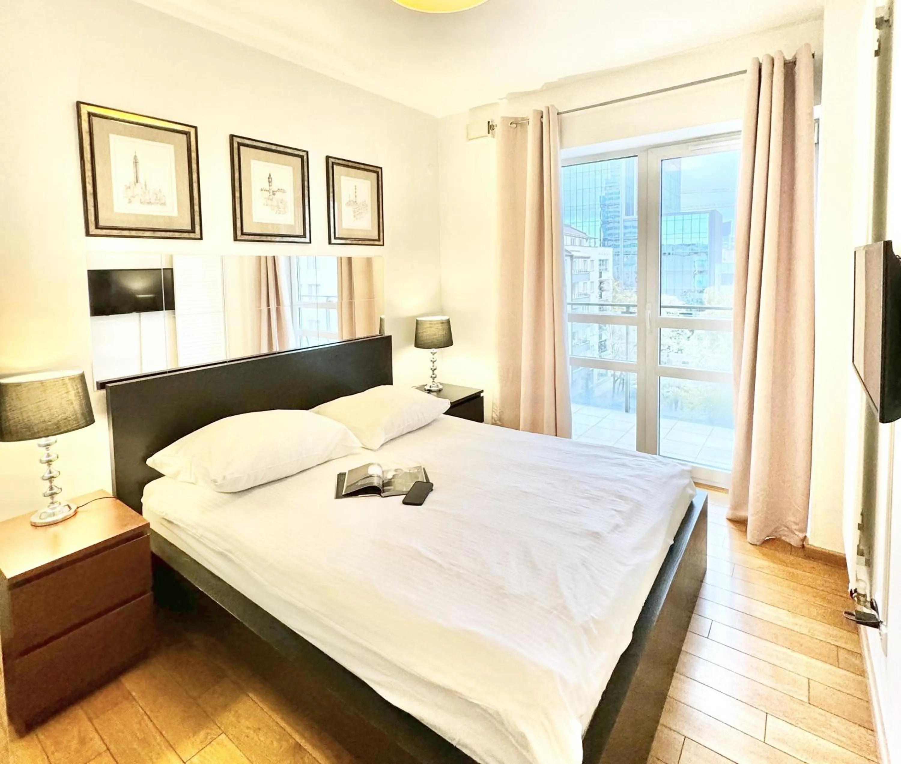 Bedroom, Bed in Platinum Towers Country 2 Country