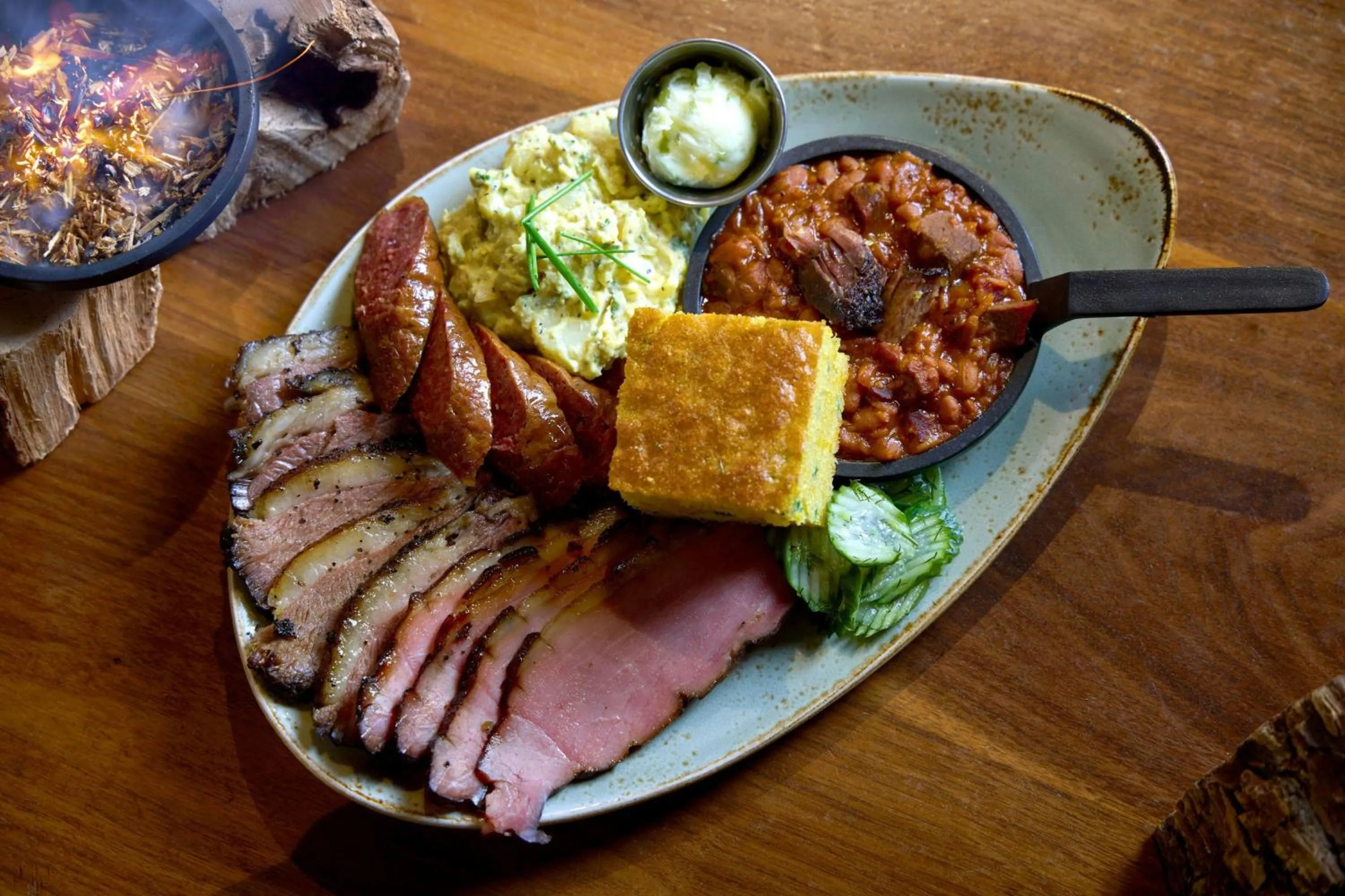 Lounge or bar in Sheraton Kansas City Hotel at Crown Center