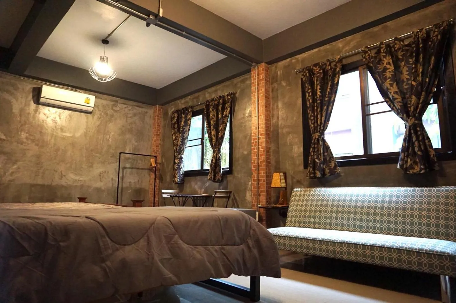 Bed in Sawatdee Guesthouse the Original