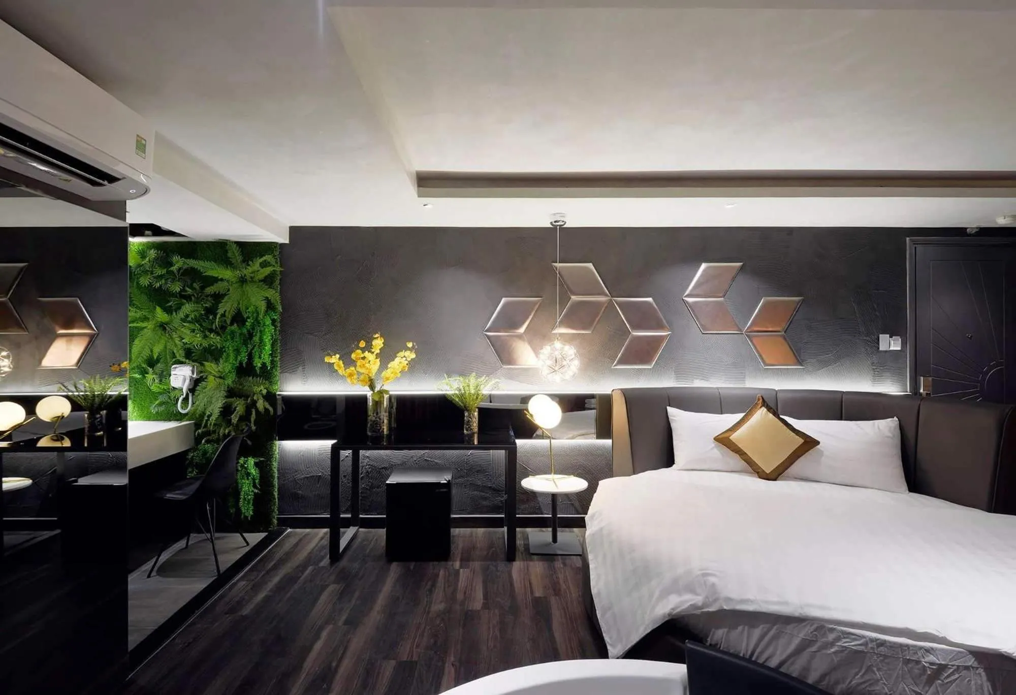 Bedroom in Bonita Signature Hotel