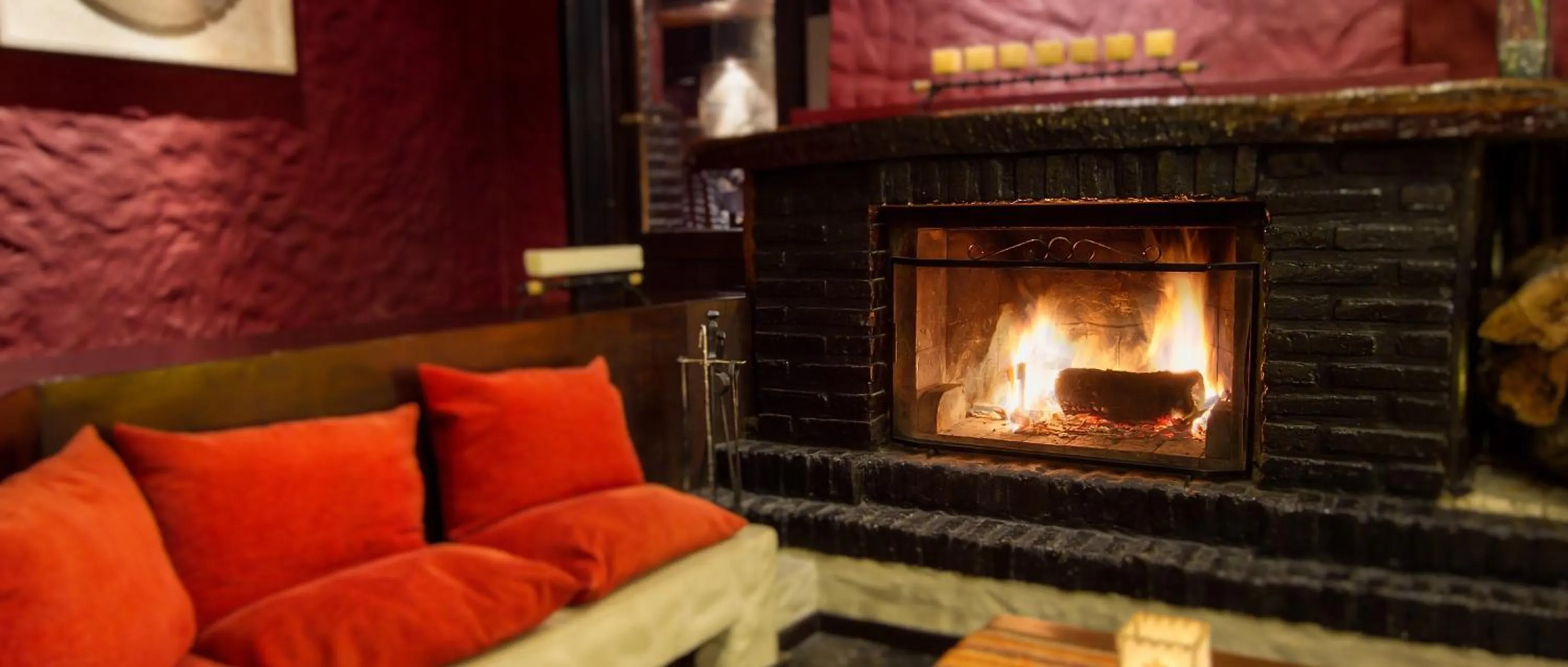 Communal lounge/ TV room in Hotel Michelangelo