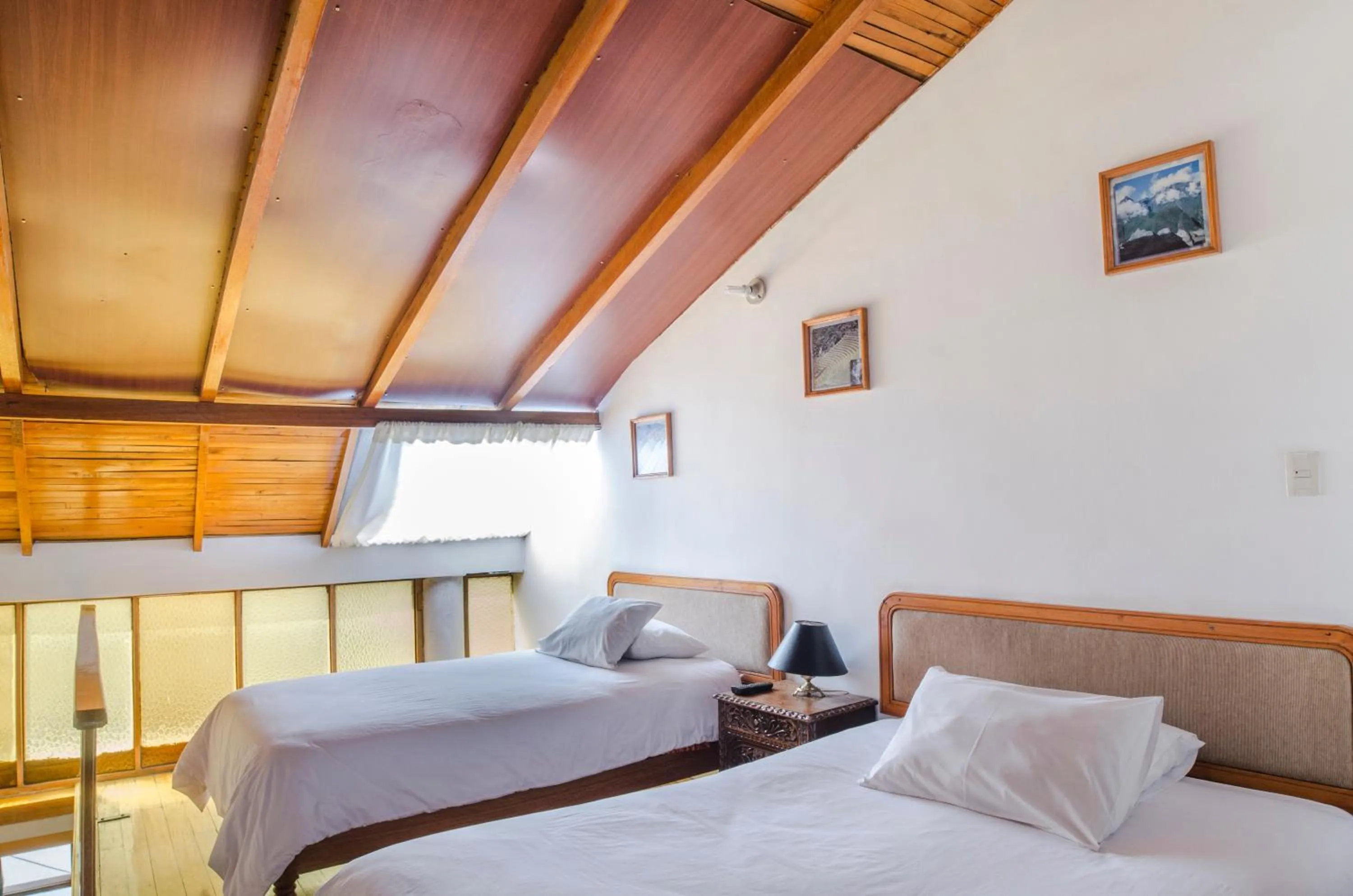 Bed in Los Aticos B&B with Coworking