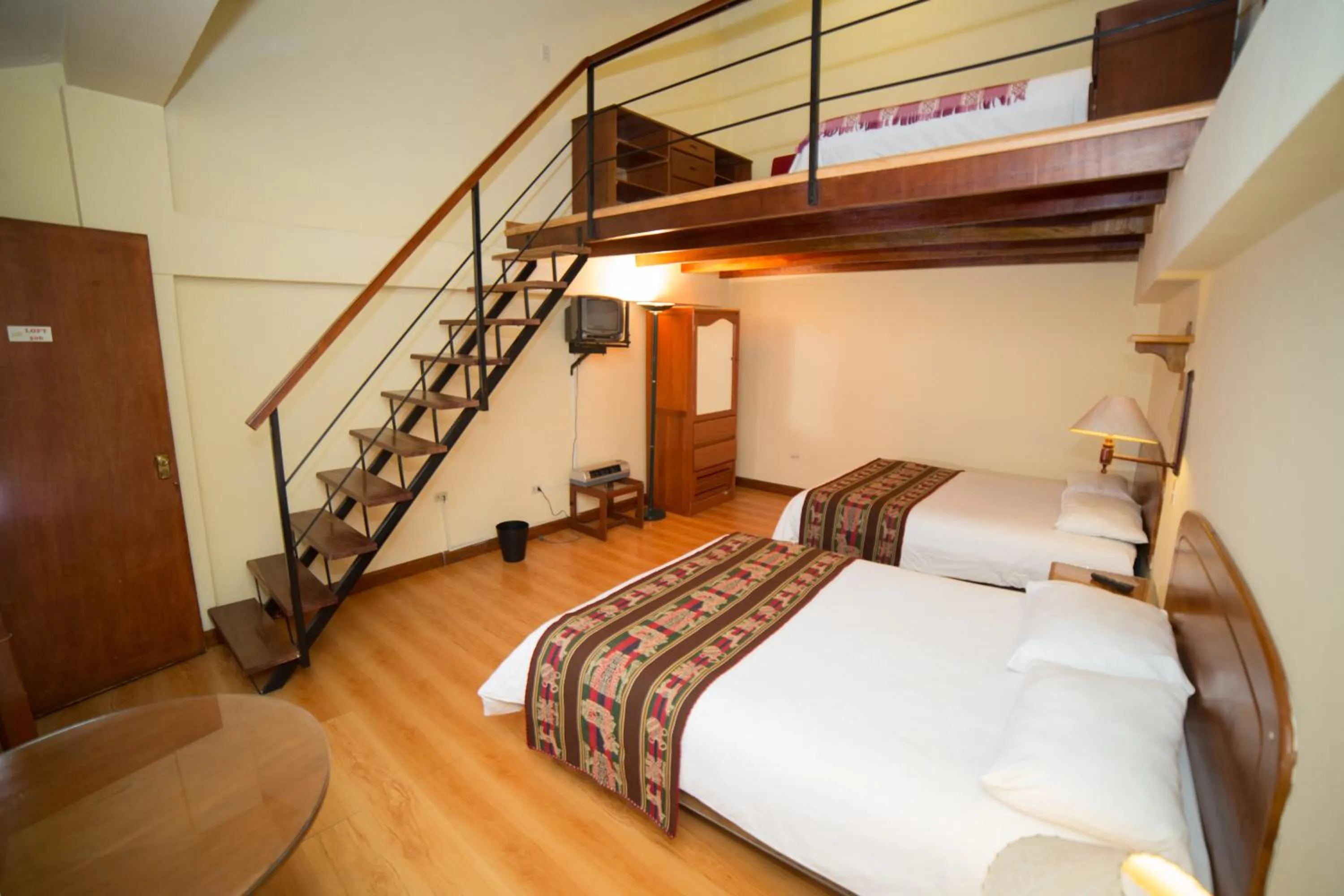 Bed in Los Aticos B&B with Coworking