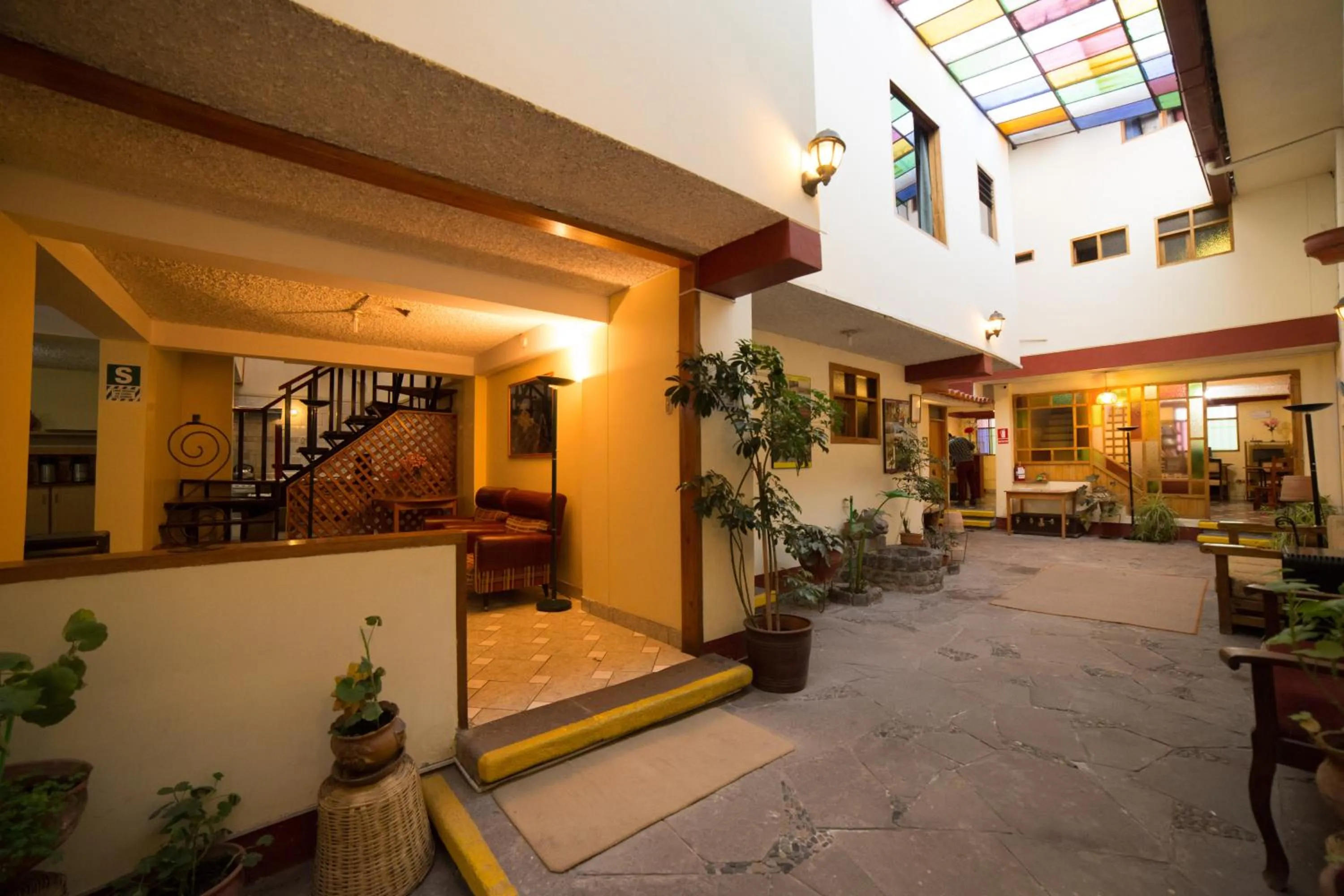 Los Aticos B&B with Coworking