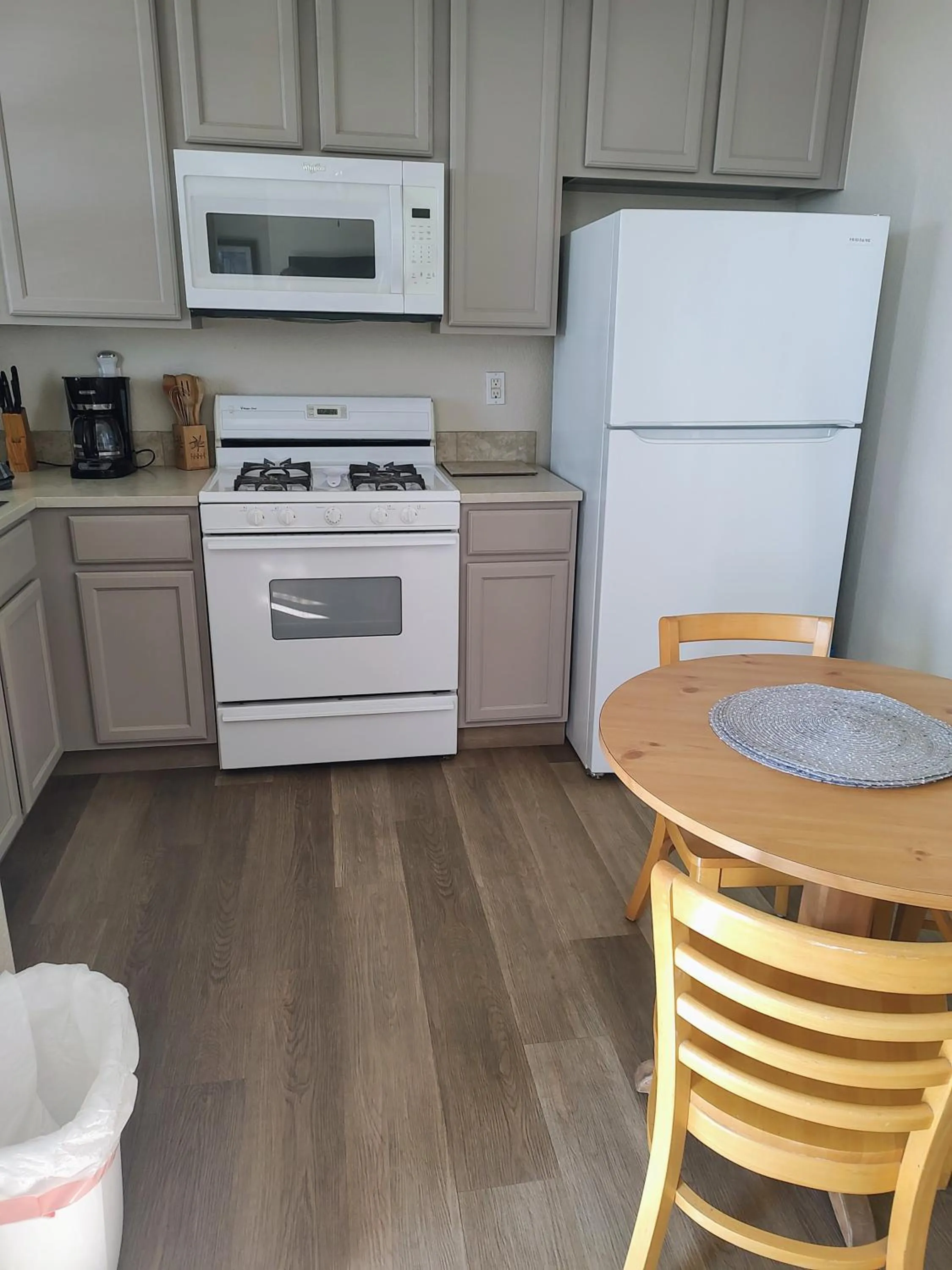 Kitchen or kitchenette in Pacific Plaza Resort