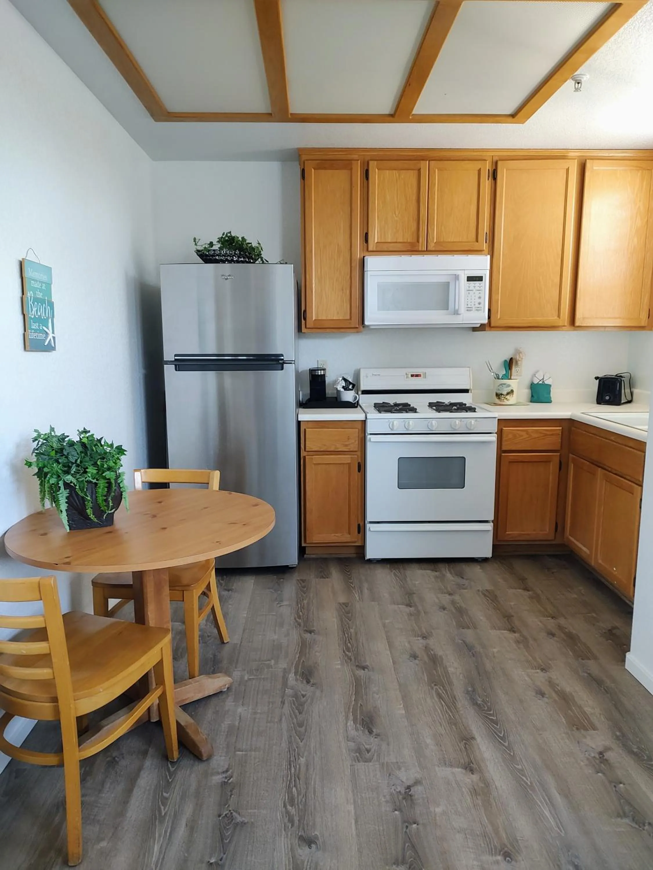 Kitchen or kitchenette in Pacific Plaza Resort