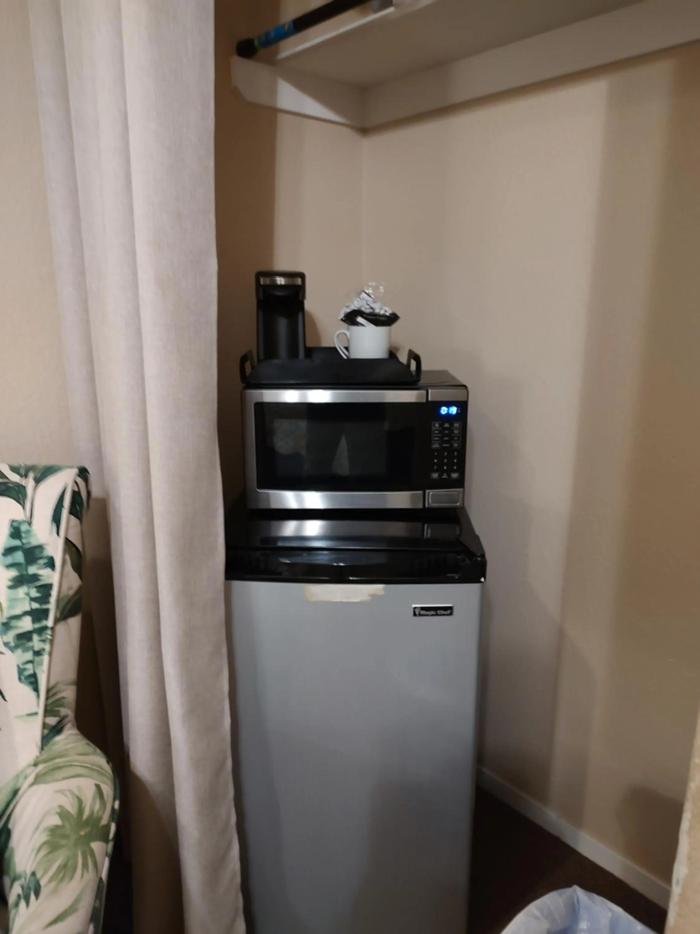 microwave in Pacific Plaza Resort