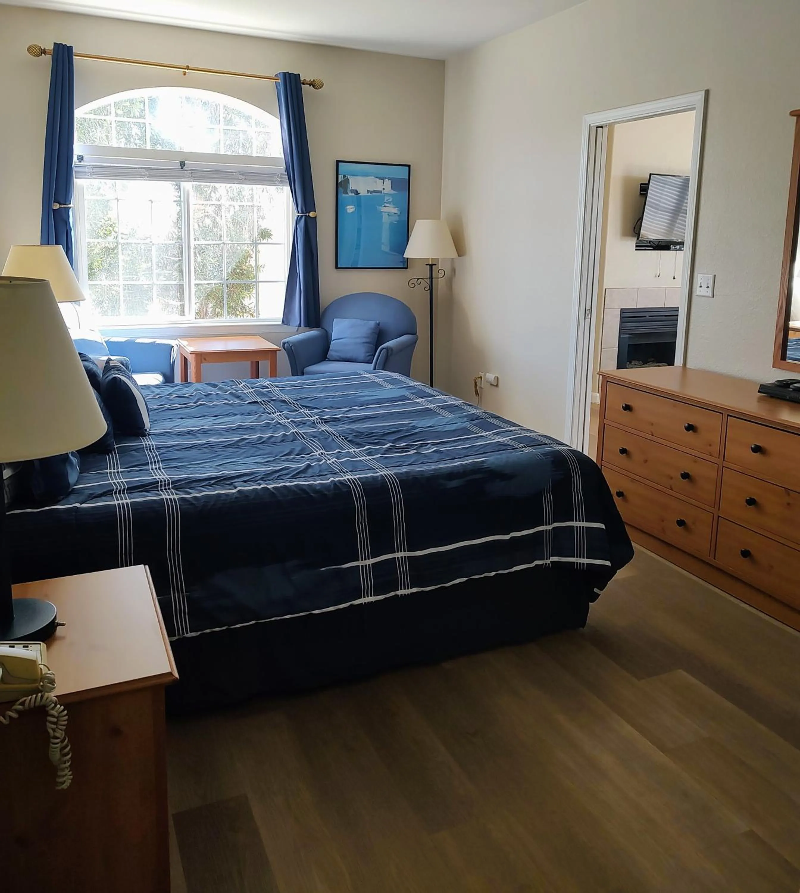 Bed in Pacific Plaza Resort