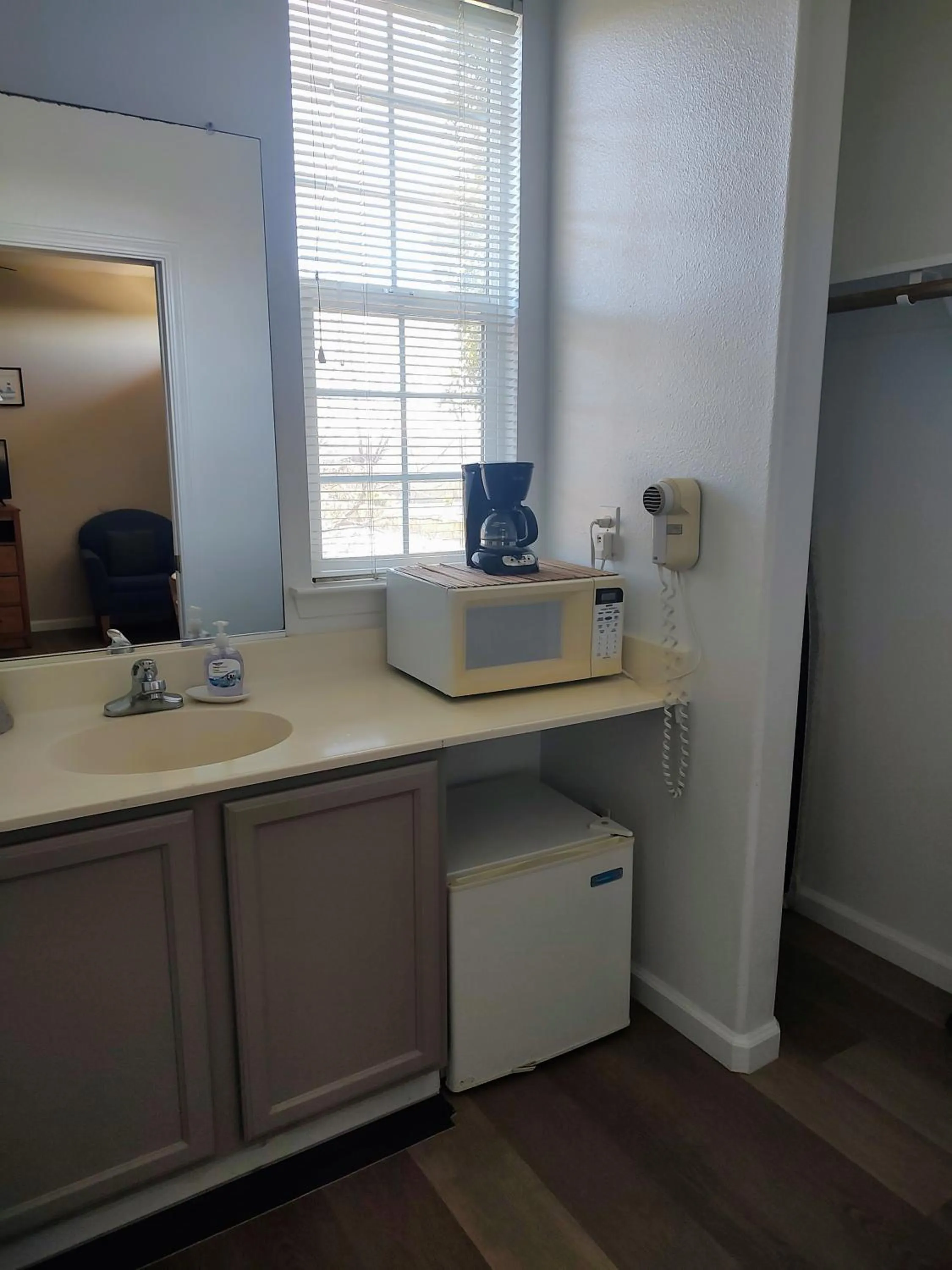 Kitchen or kitchenette in Pacific Plaza Resort