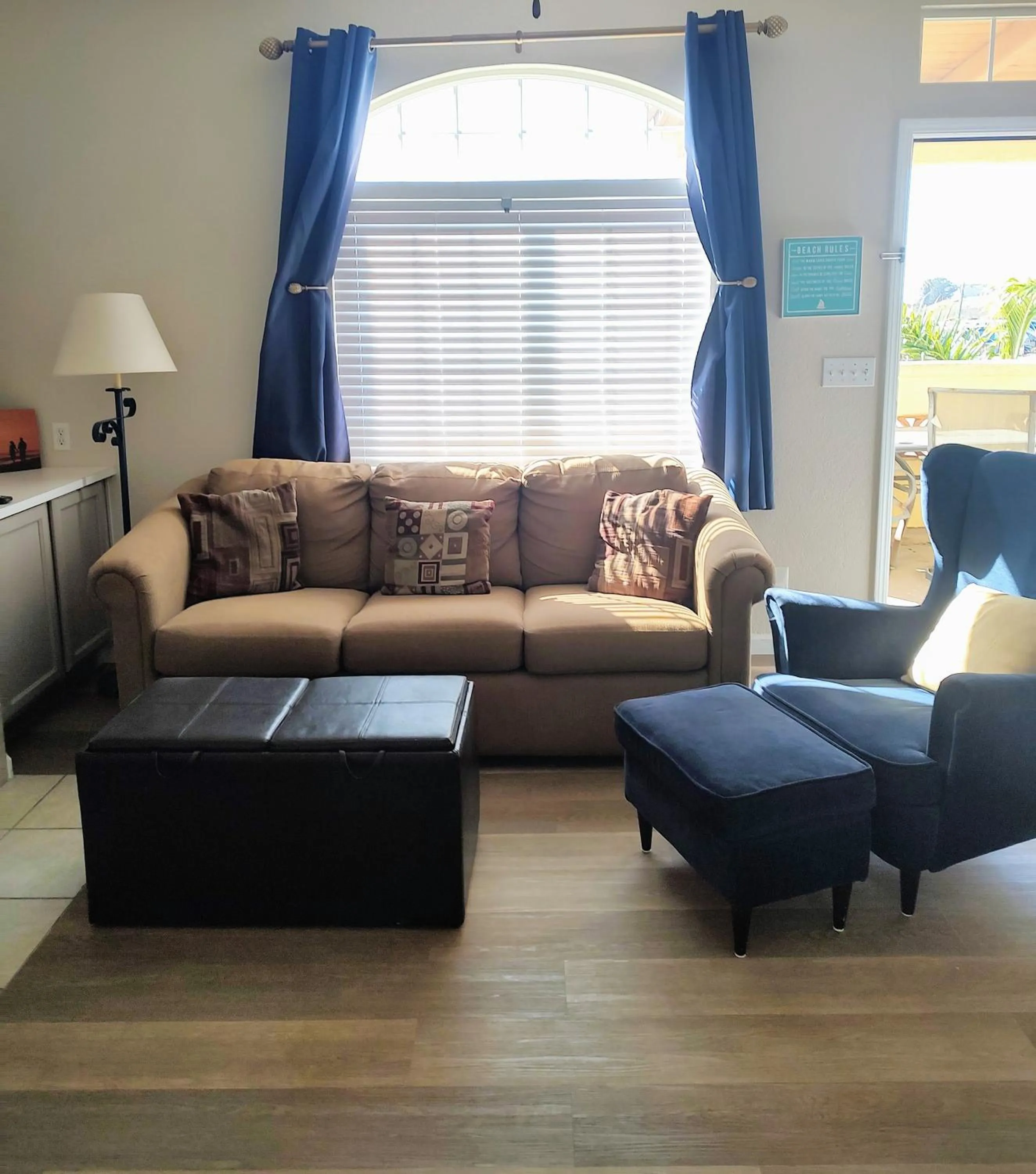 Living room in Pacific Plaza Resort