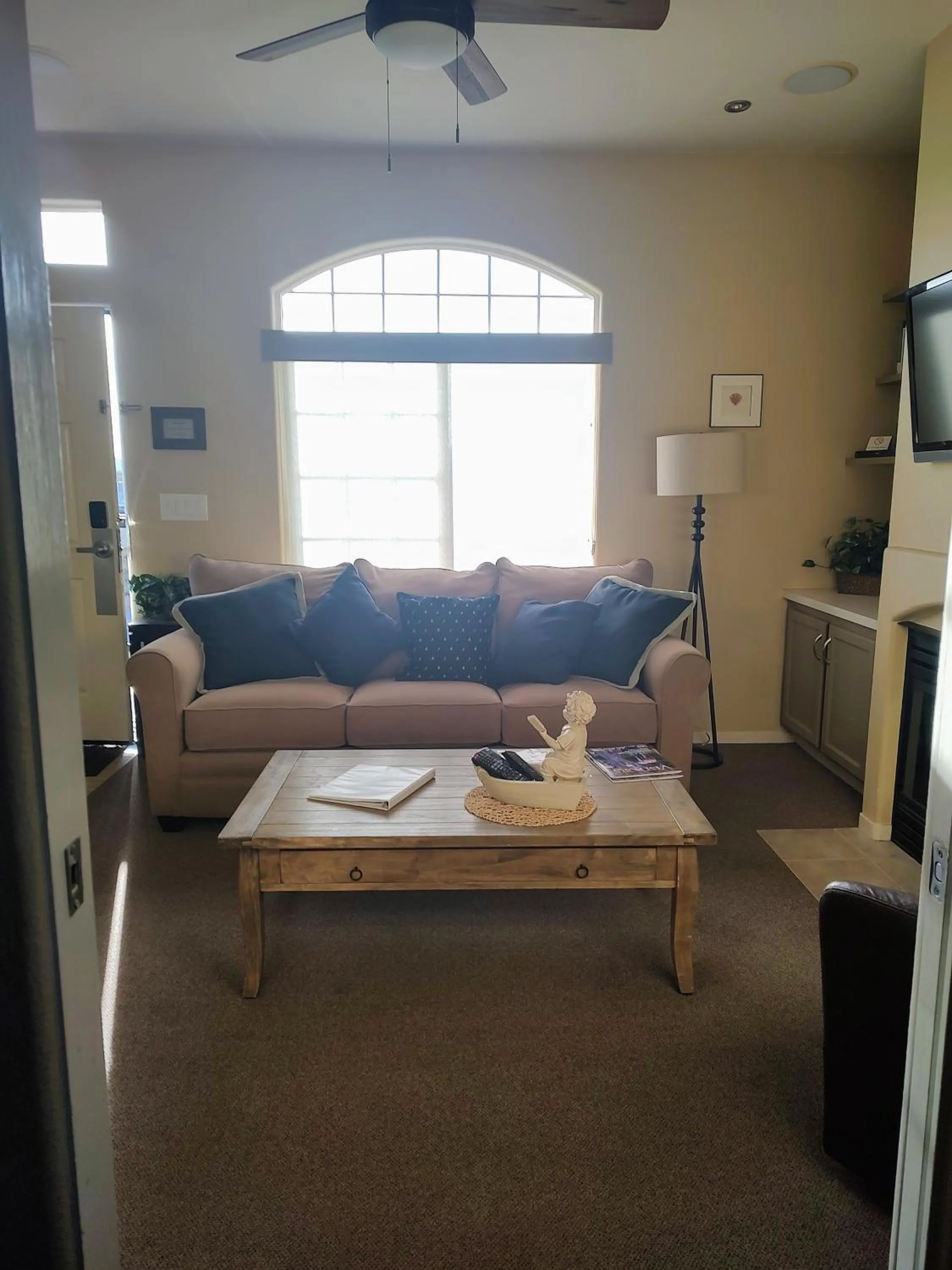 Living room in Pacific Plaza Resort