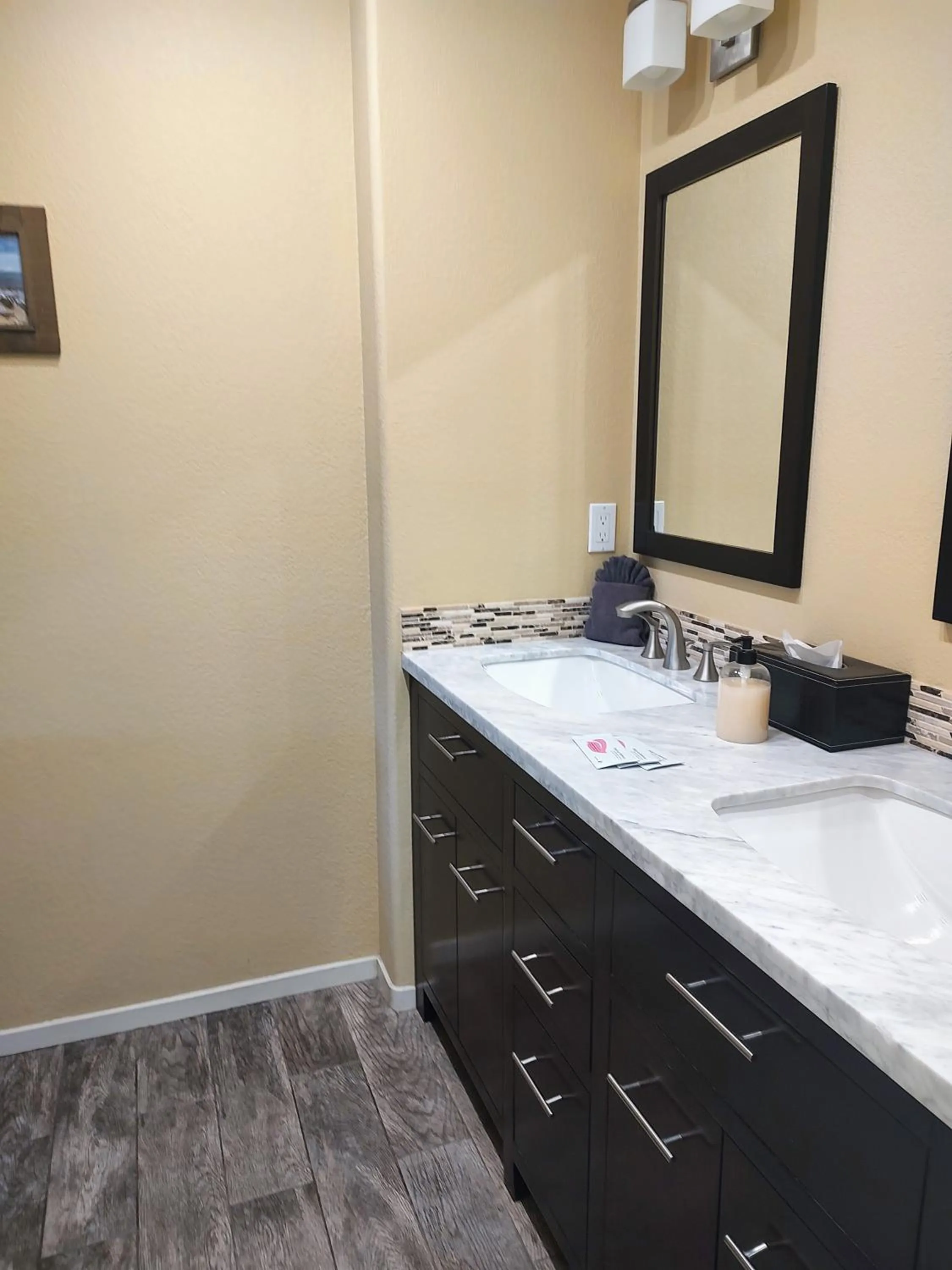 Bathroom in Pacific Plaza Resort