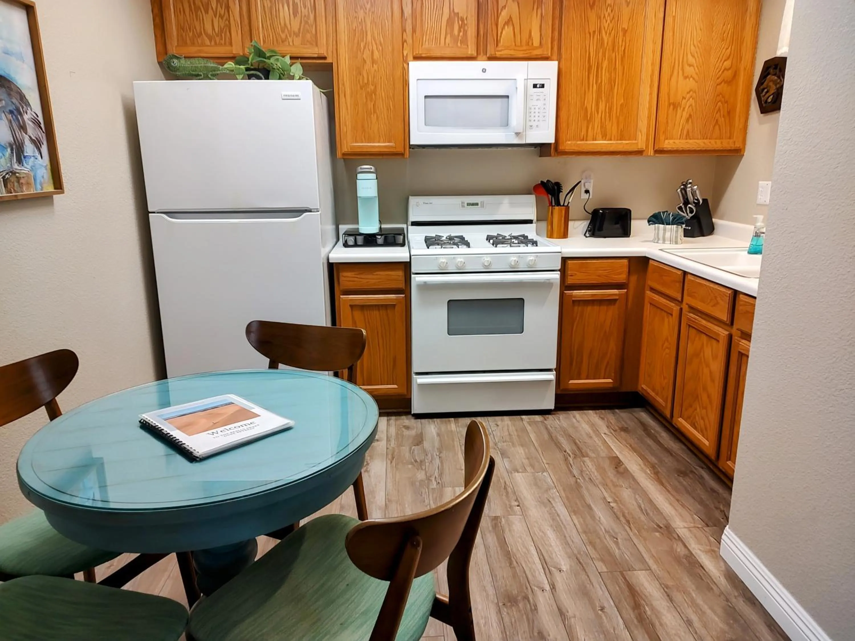 Kitchen or kitchenette in Pacific Plaza Resort