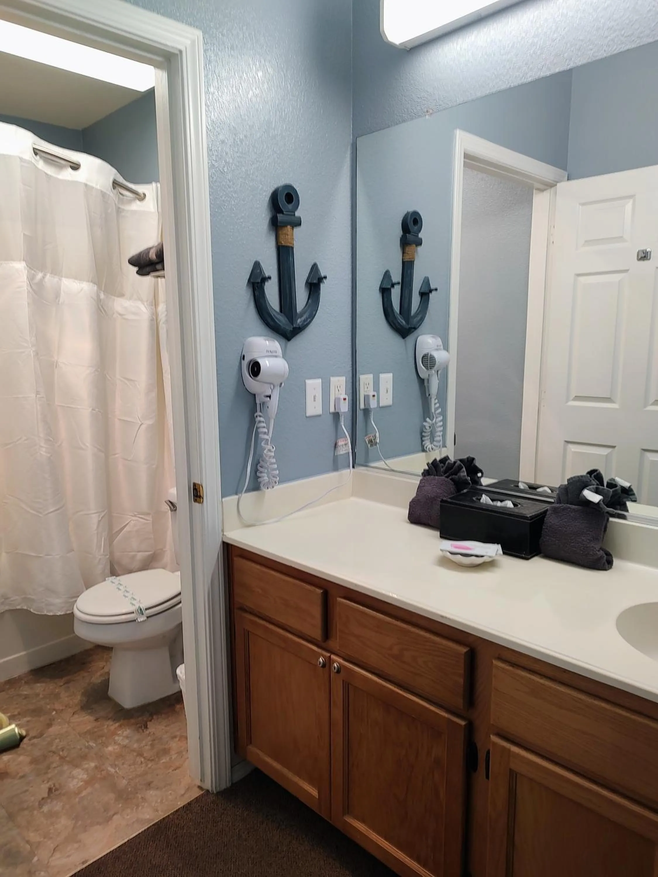 Toilet in Pacific Plaza Resort