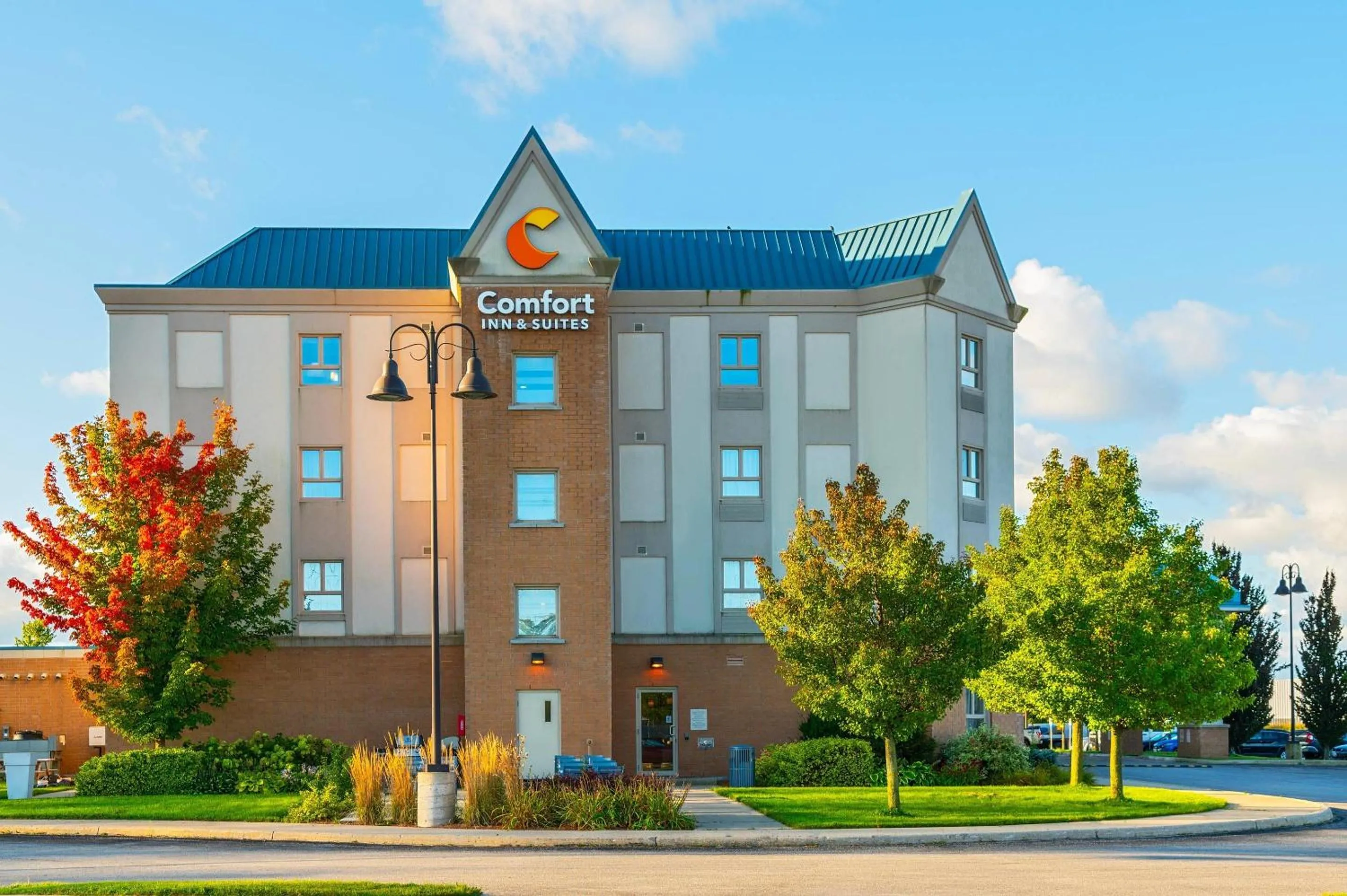 Property building in Comfort Inn & Suites