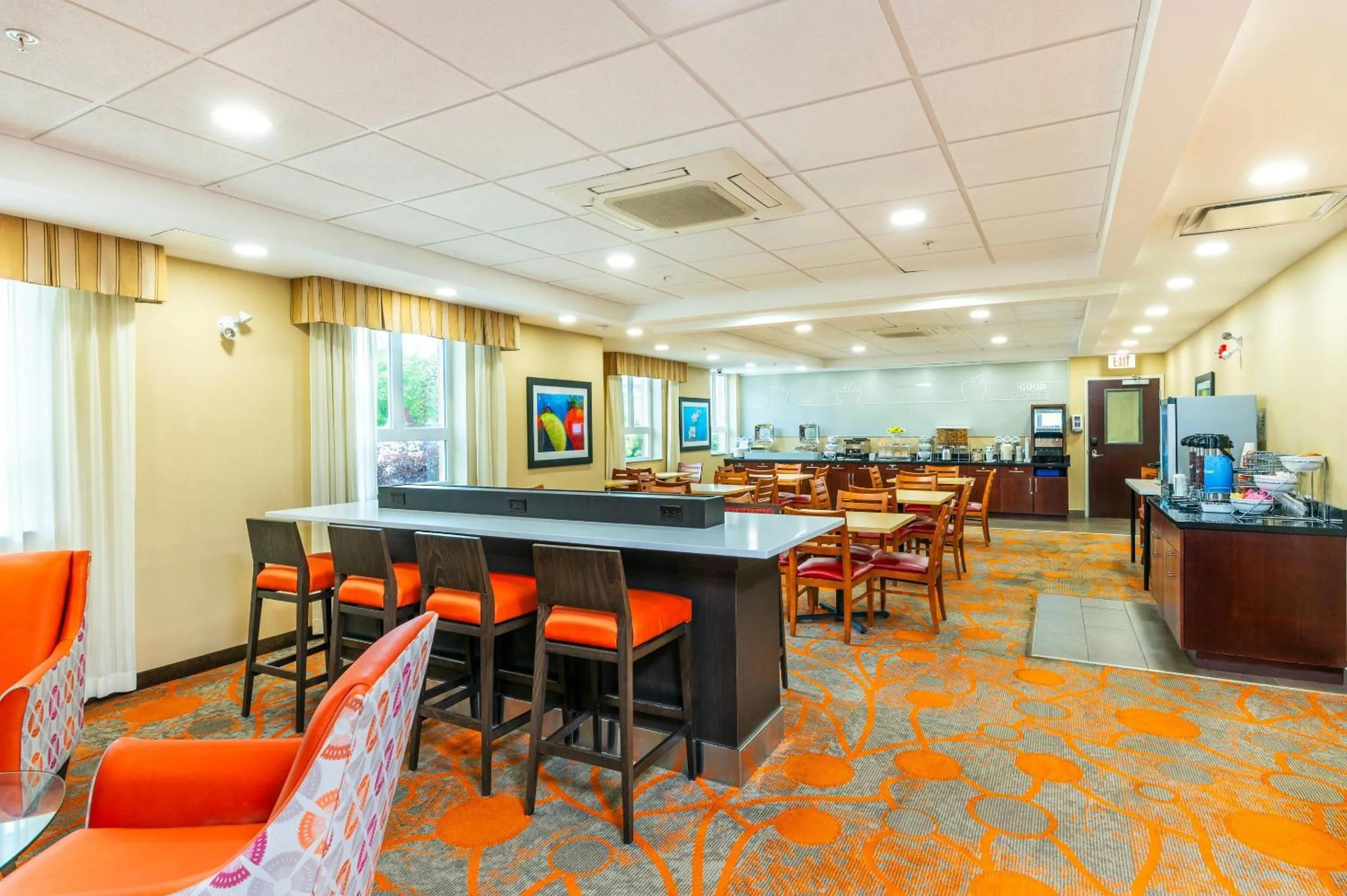 Breakfast in Comfort Inn & Suites