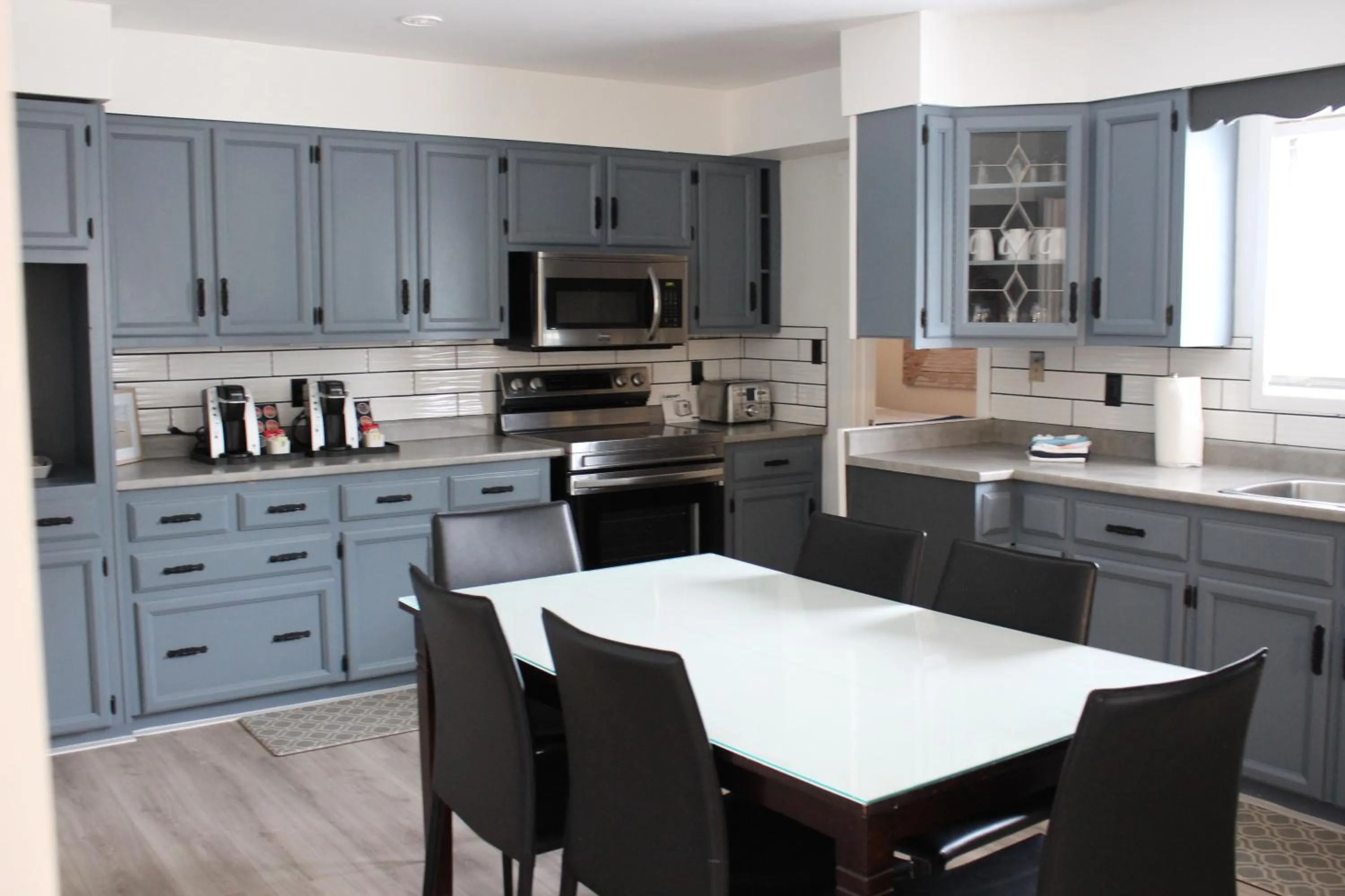 Coffee/tea facilities in Riverside Resort & RV Park