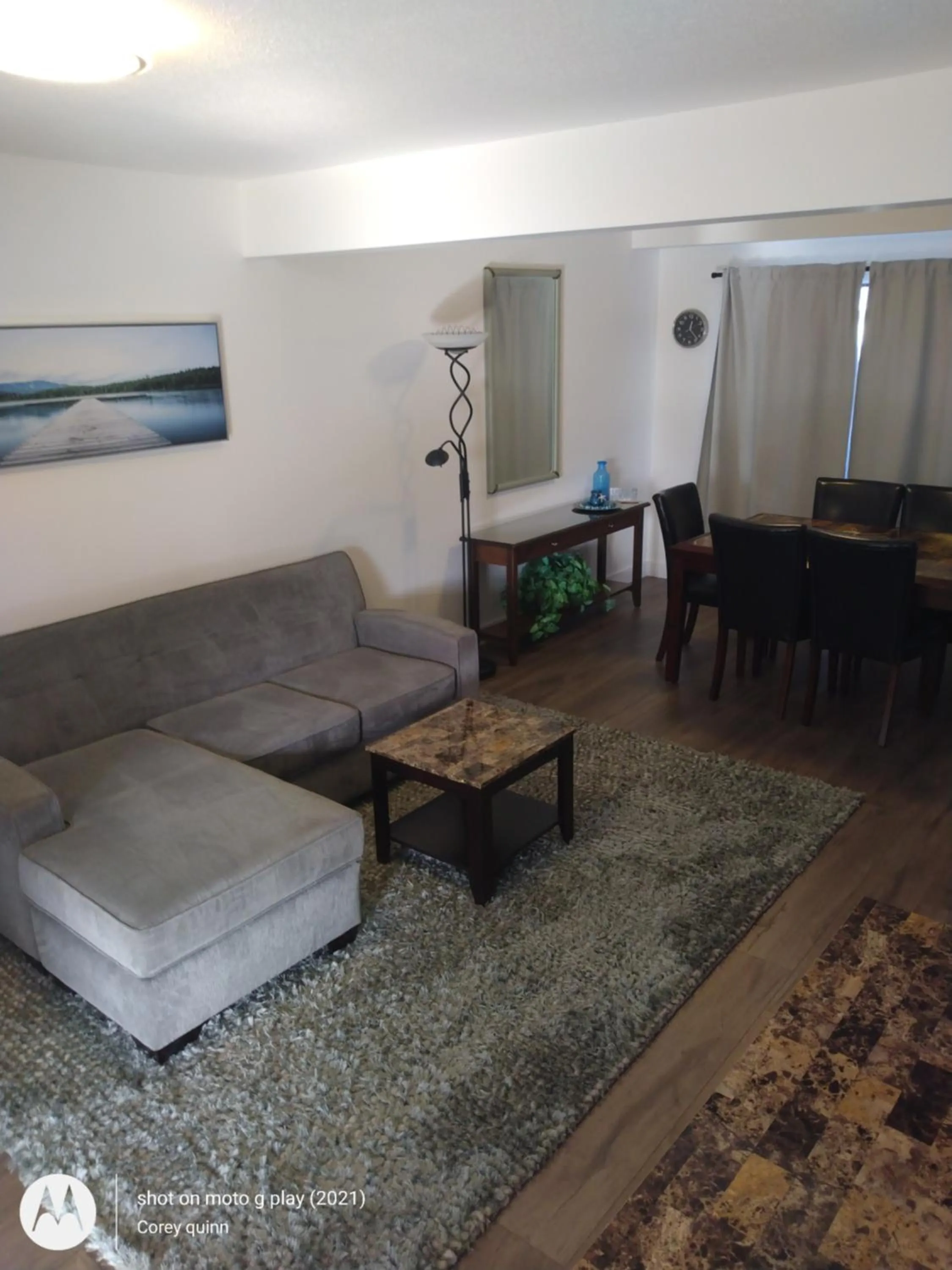 Living room in Riverside Resort & RV Park