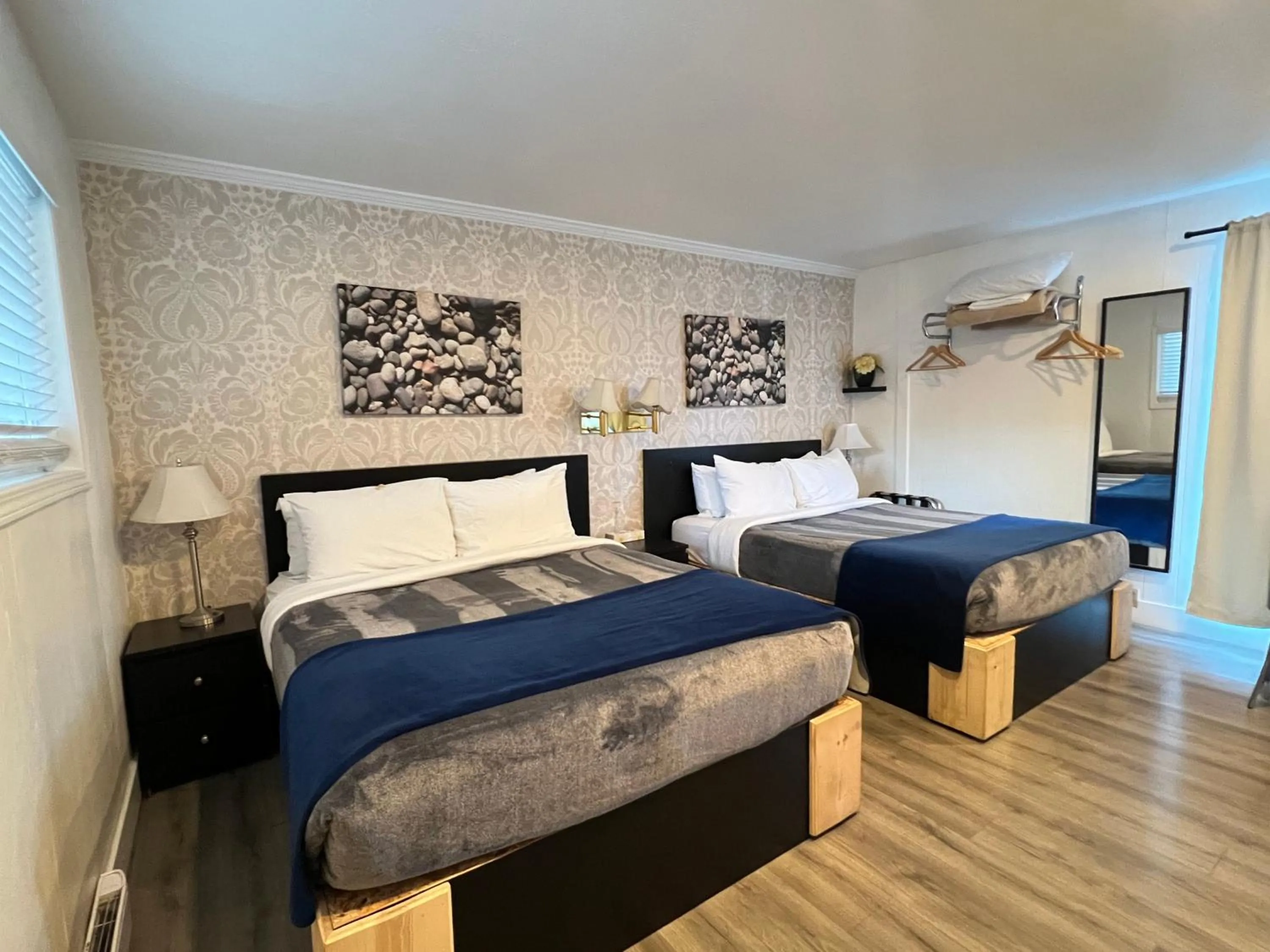 Bed in Riverside Resort & RV Park