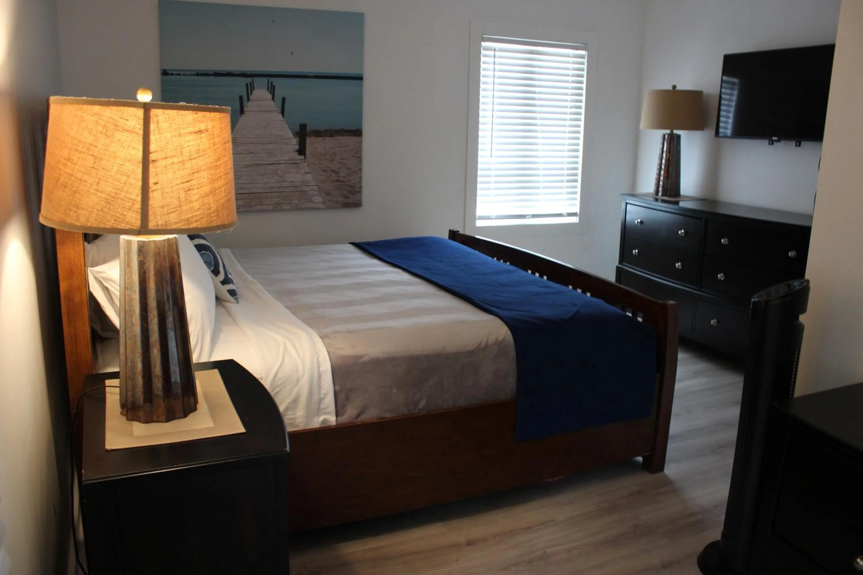 Bed in Riverside Resort & RV Park