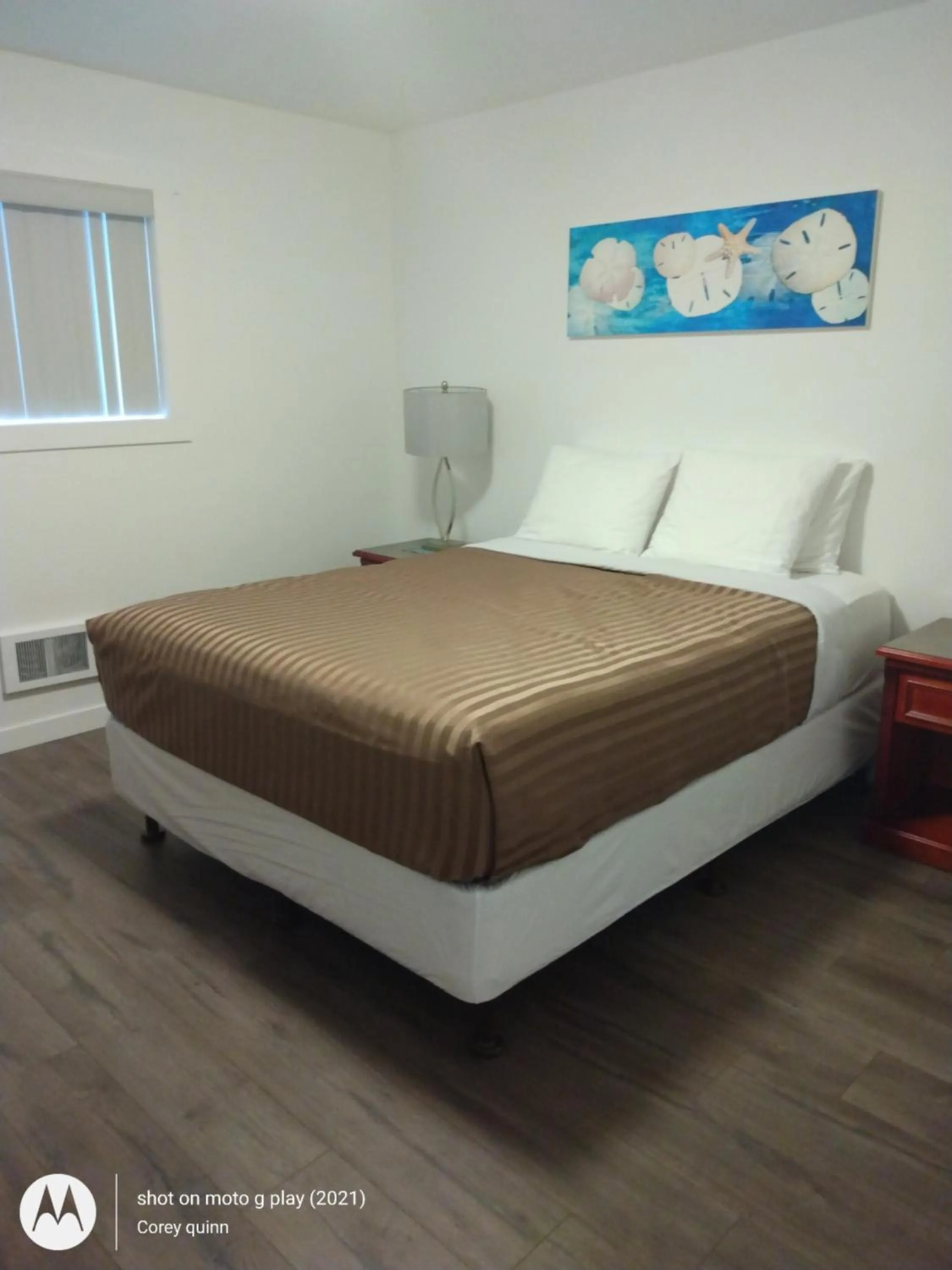 Bed in Riverside Resort & RV Park