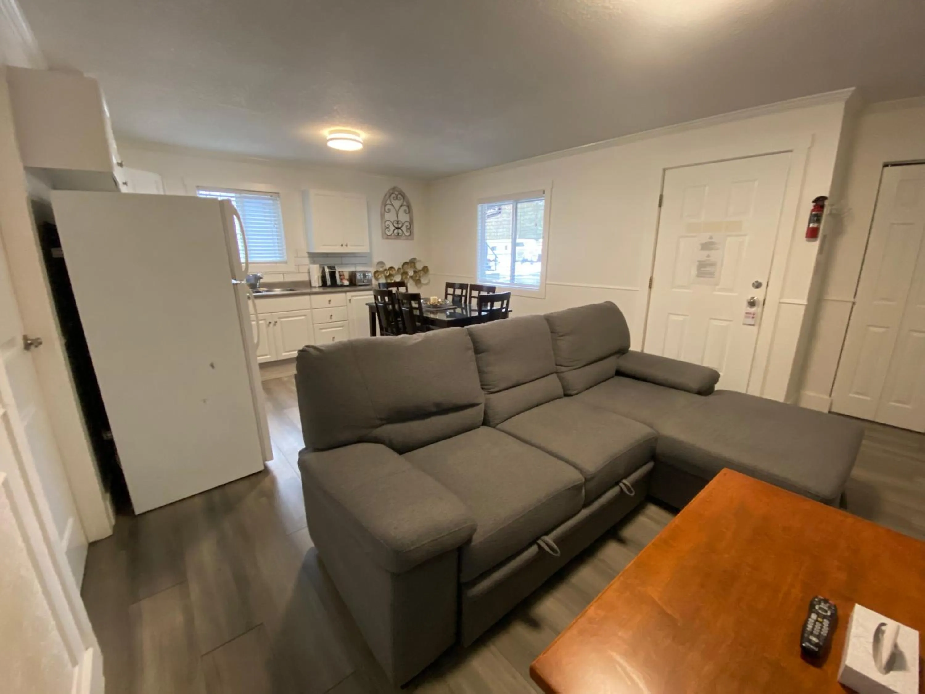 Kitchen or kitchenette in Riverside Resort & RV Park