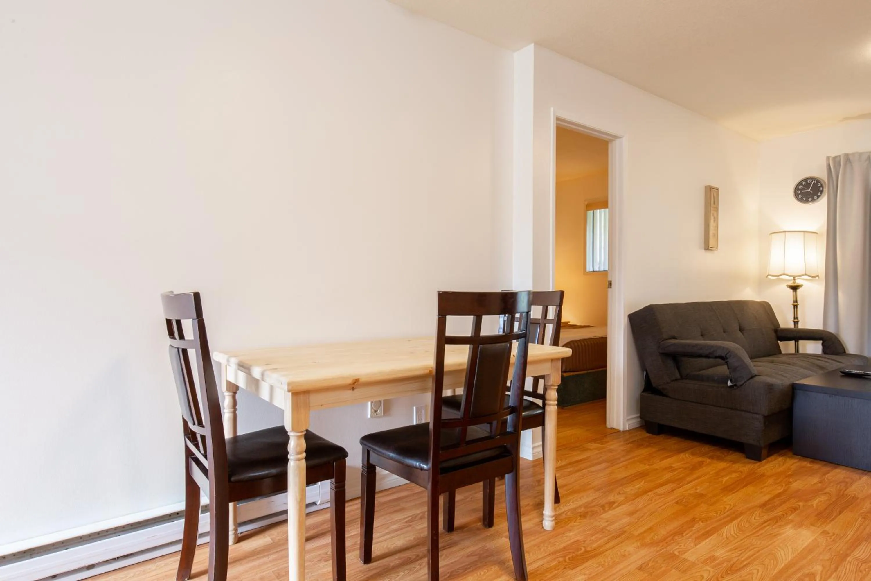 Living room in Riverside Resort & RV Park